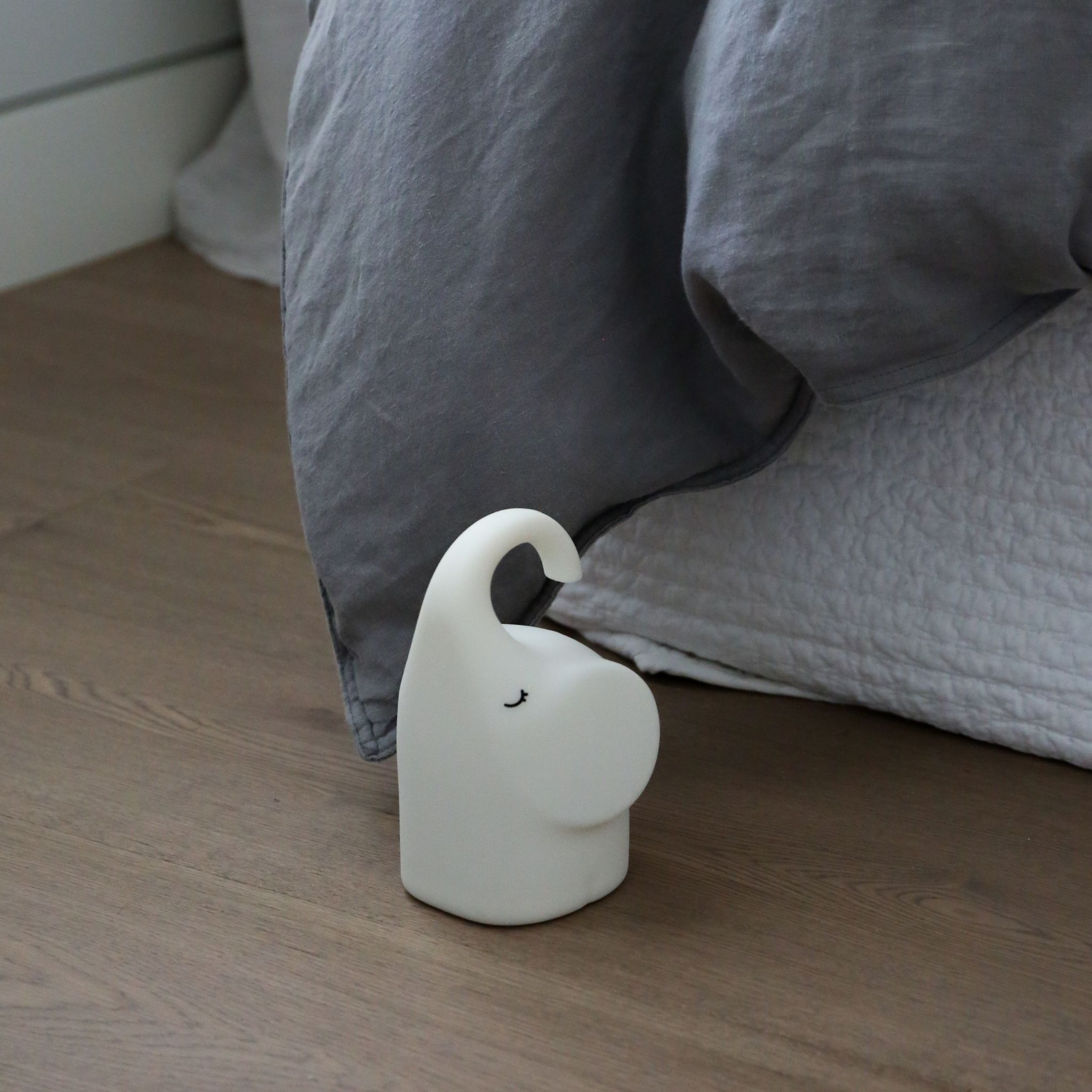 DESIGNSTUFF Elephant Night Lamp - Soft White LED Nursery Light for Baby Room, Kids Bedroom & Home Decor | Dimmable & Touch Control