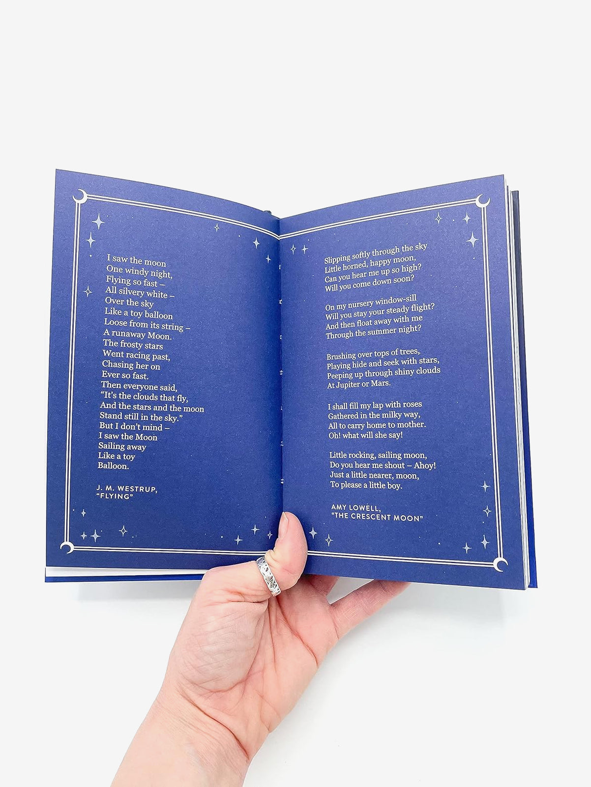 The Moon Almanac: Monthly Lunar Guide for 2023 - Perfect for Stargazing, Gardening & Moon Phase Tracking