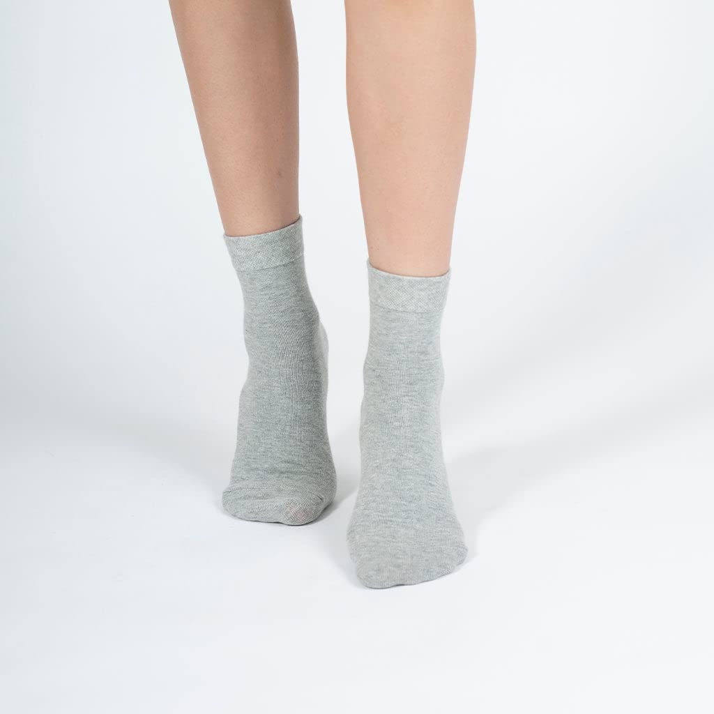 40% Silver Infused Grounding Socks for Men & Women - Conductive Earthing Socks with Anti-Odor & Moisture Wicking Technology (3 Pairs) - Perfect for Yoga, Meditation & Indoor/Outdoor Activities