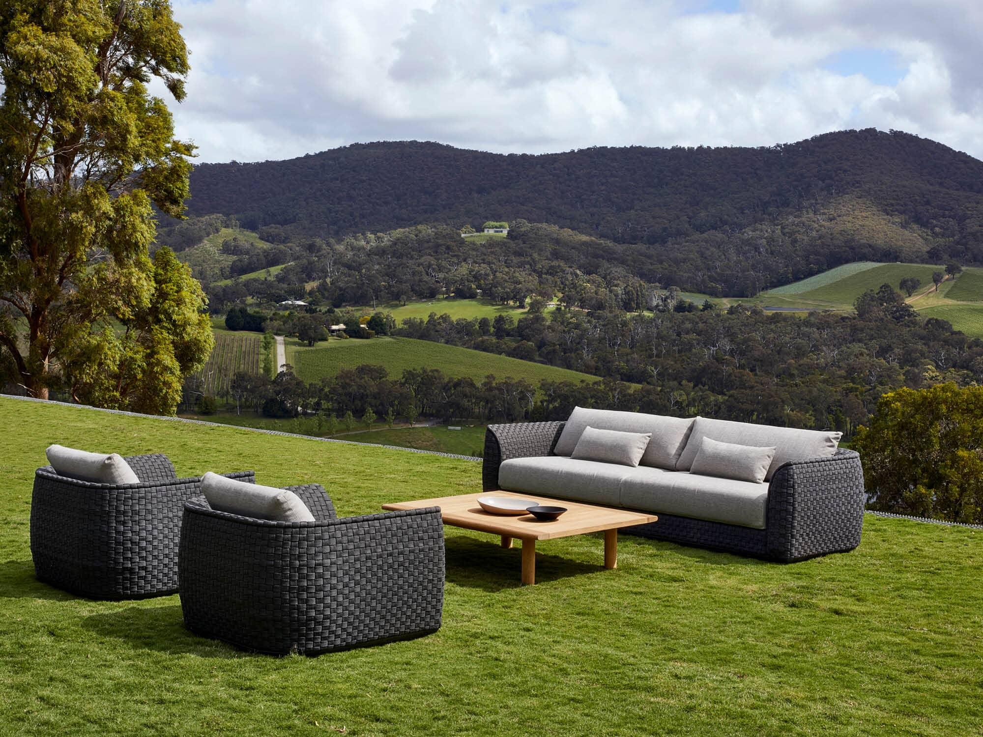 Apollo Lounge Chair - Modern Comfortable Recliner for Living Room, Bedroom & Office - Perfect for Relaxing, Reading & Napping