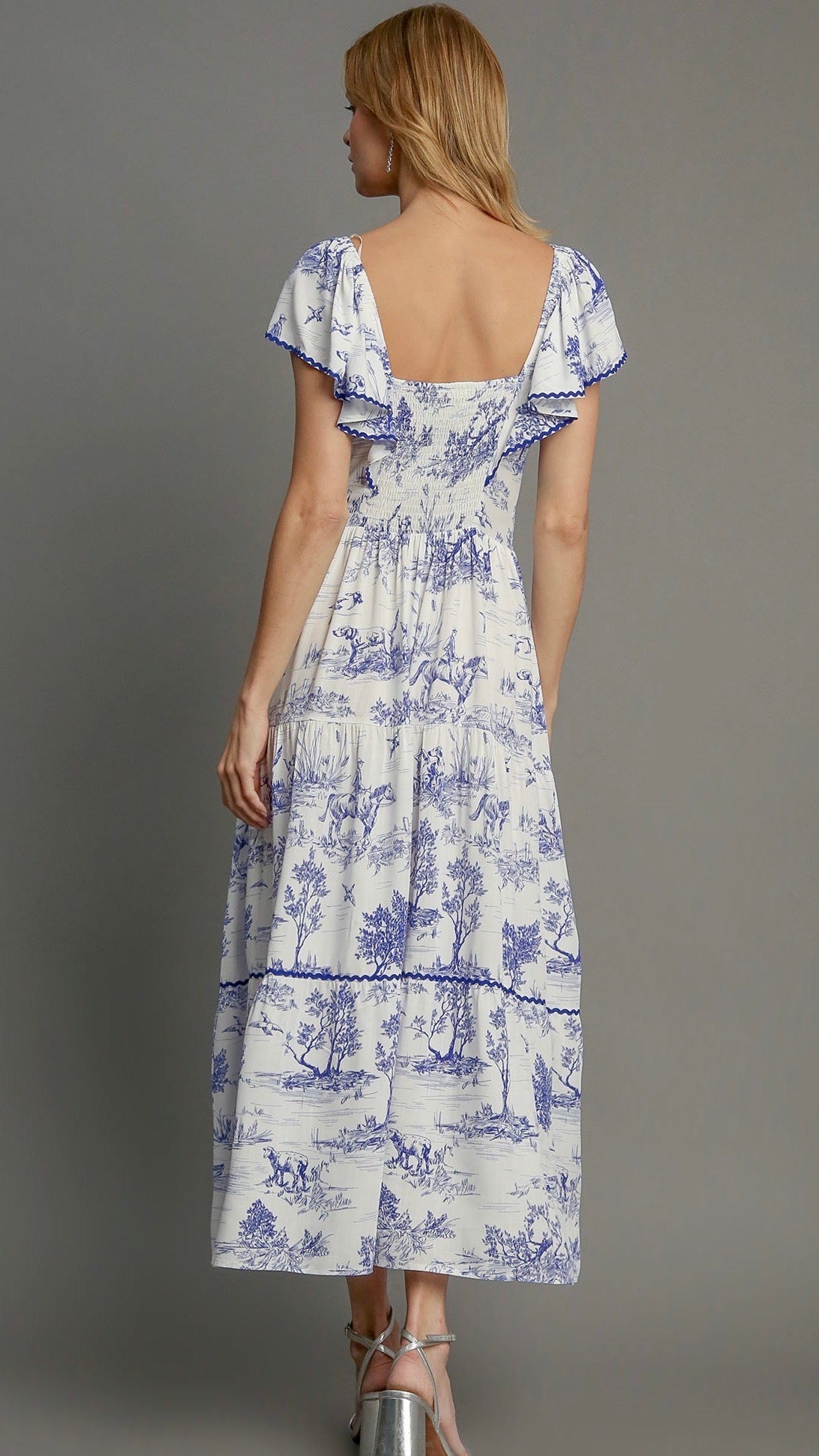 Leah Floral Print Maxi Dress in Blue - Perfect for Summer Beach Vacations & Boho Chic Outfits