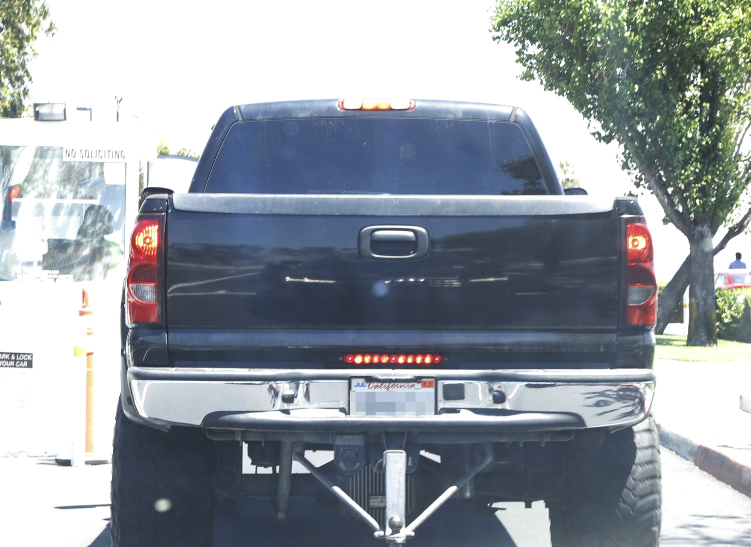 15 Inch Red LED Truck Trailer Tailgate Light Bar - Brake Turn Signal ID Light for Semi Trailers | Durable Waterproof Design for Long-Haul Trucking & Heavy-Duty Use