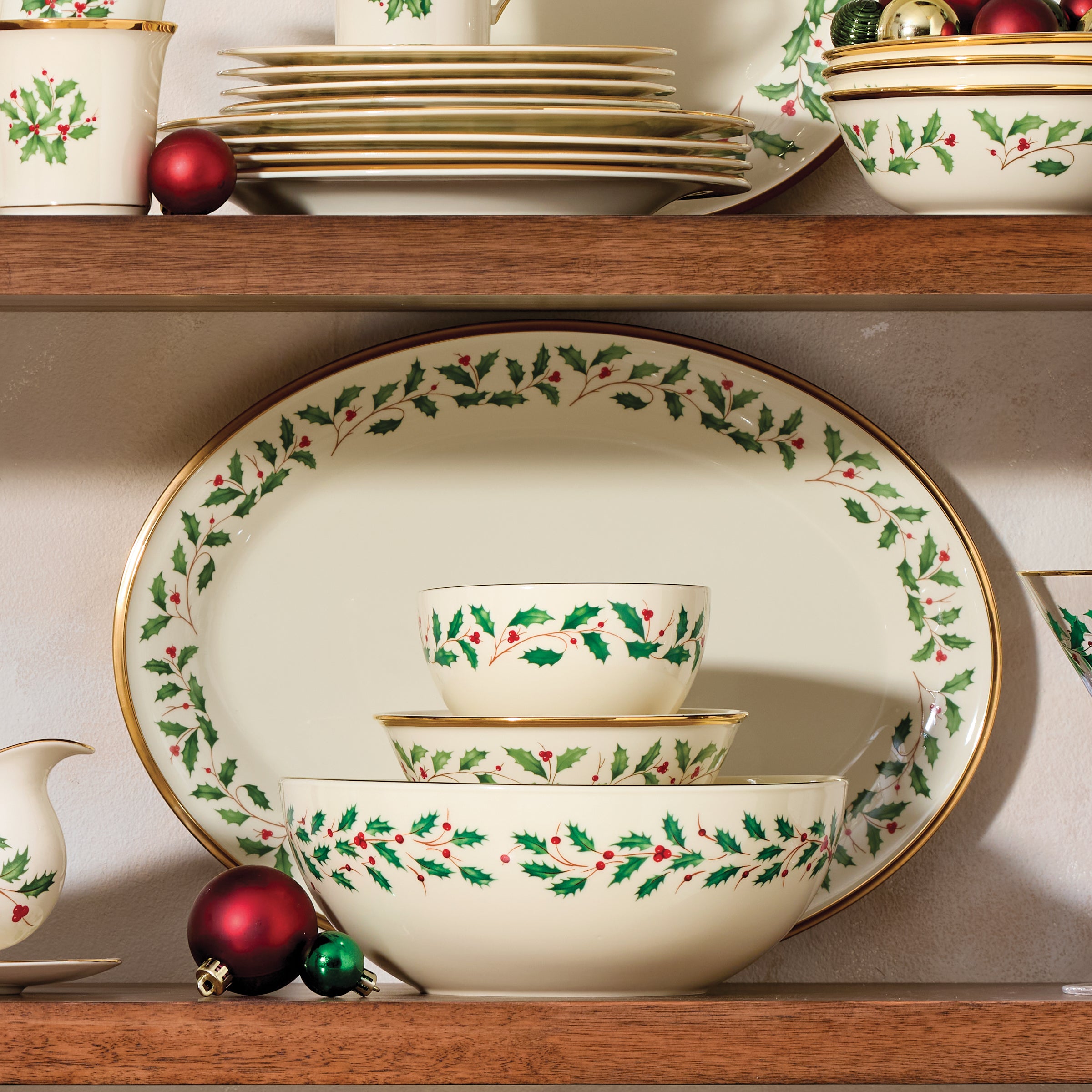 Elegant Holiday Serving Bowl Set - Large Ceramic Bowl for Christmas, Thanksgiving & Party Entertaining - Perfect for Salads, Pasta, Side Dishes & Festive Gatherings