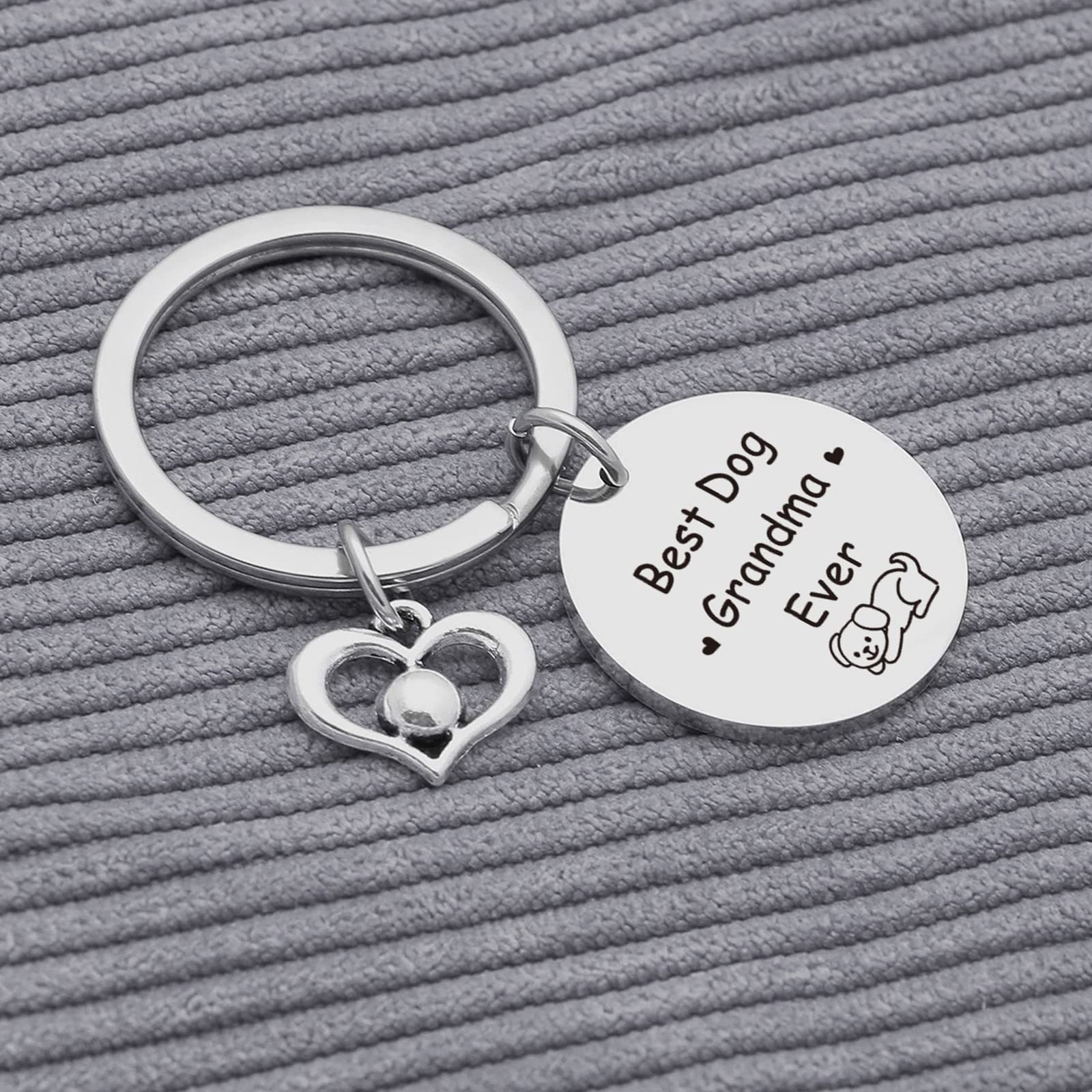 Dog Grandma Keychain - Cute Pet Lover Gift for Veterinarians & Dog Moms - Perfect for Dog Grandmothers - Great for Keyrings, Gifts & Everyday Use