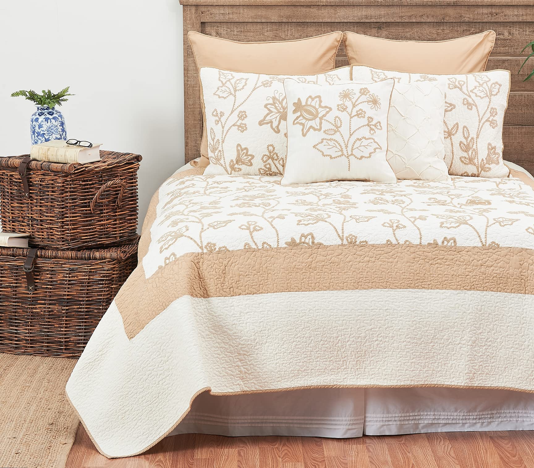 C&F Home Harlow Floral Pattern Chain Stitch Full/Queen Quilt - 100% Cotton Lightweight Reversible Bedspread Coverlet - Machine Washable - Perfect for Bedroom Decor, Guest Room, and Cozy Home Styling (Brown)