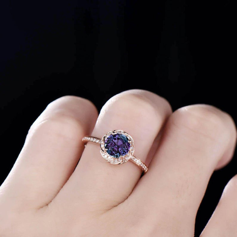 Alexandrite Diamond Halo Engagement Ring in 14K Rose Gold - Vintage Style Wedding Band for Women, Perfect for Proposals, Anniversaries & Bridal Jewelry