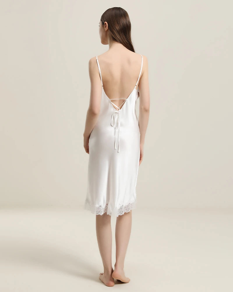 Elegant Silk Nightgown with Delicate Lace Trim - Women's Luxury Sleepwear for Comfortable Nights & Romantic Occasions
