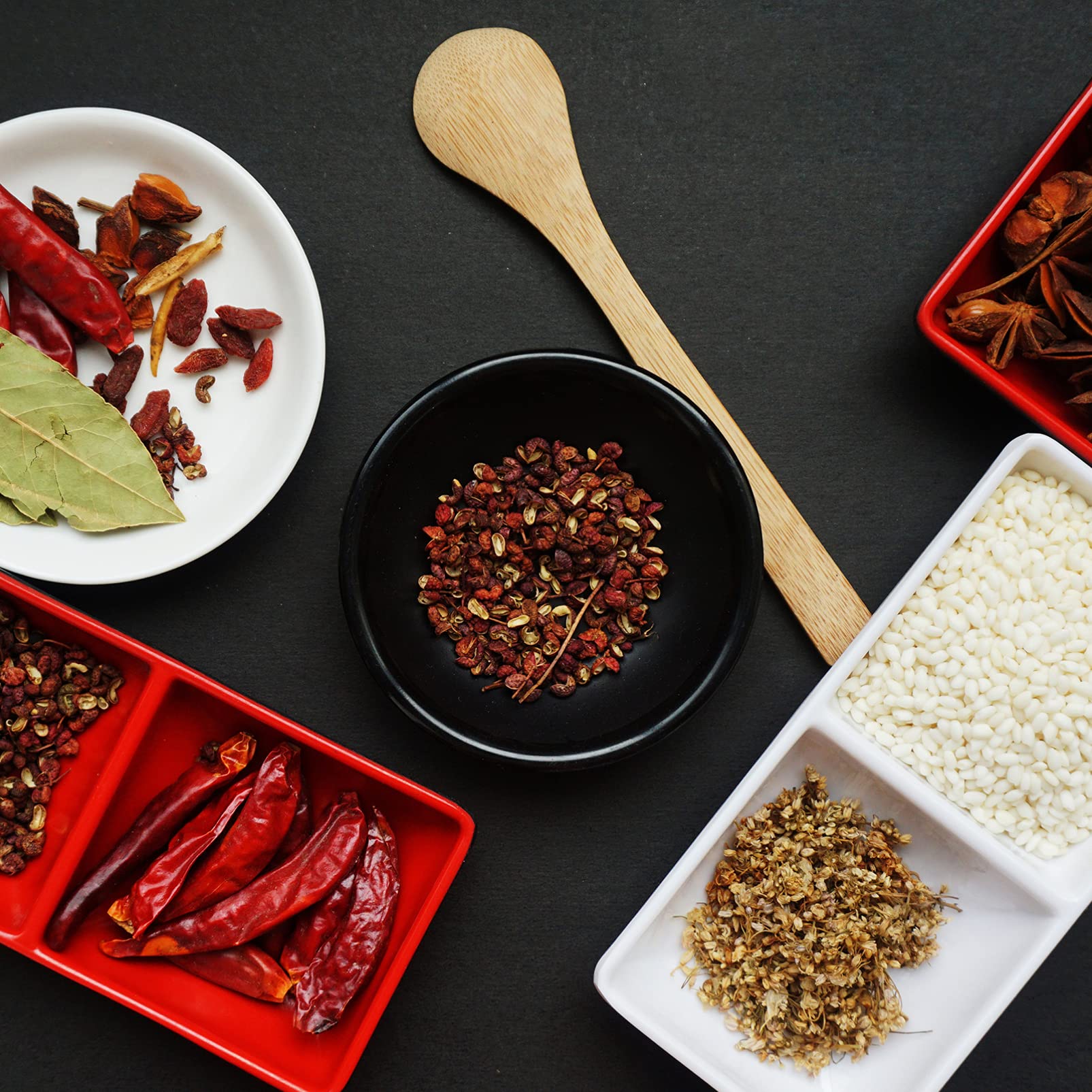 Hemoton 4-Piece Ceramic Dipping Bowls Set - Japanese Soy Sauce Dishes for Sushi, Steak & Wasabi