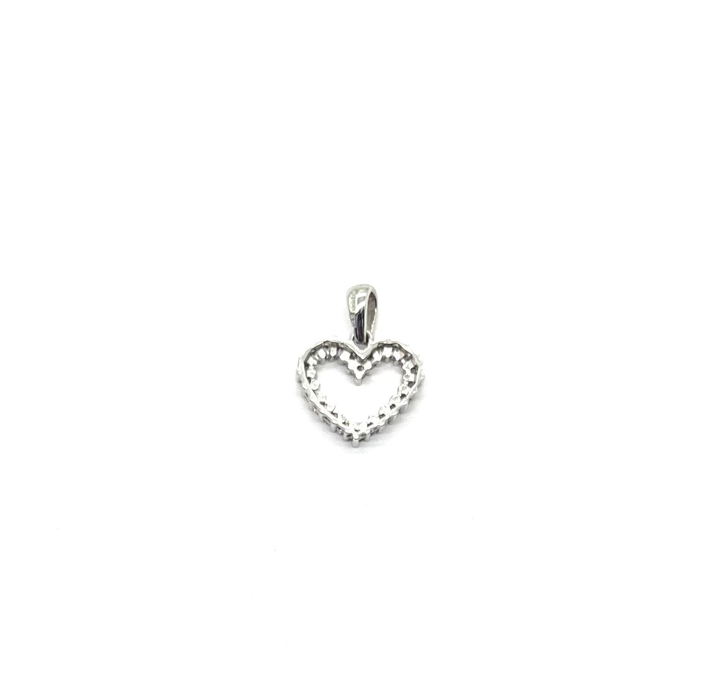 Platinum Diamond Heart Pendant Necklace for Women - Elegant 14K White Gold Heart-Shaped Diamond Jewelry Gift for Anniversary, Valentine's Day & Special Occasions