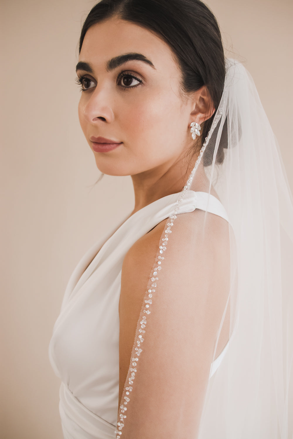 Mariah Pearl & Crystal Veil Bridal Headpiece - Elegant Wedding Hair Accessories for Bride, Bridesmaids & Special Occasions | Perfect for Weddings, Prom, Quinceañera & Formal Events