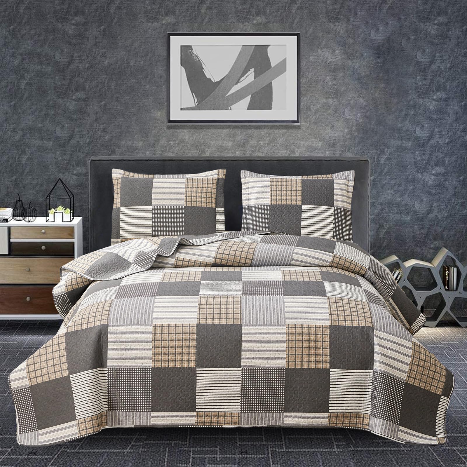 **King Size Plaid Quilt Set - Reversible Lightweight Microfiber Bedspread Coverlet for Boys & Men, Brown White Patchwork Design, All Season Soft Bedding - Perfect for Bedroom, Dorm, or Guest Room**