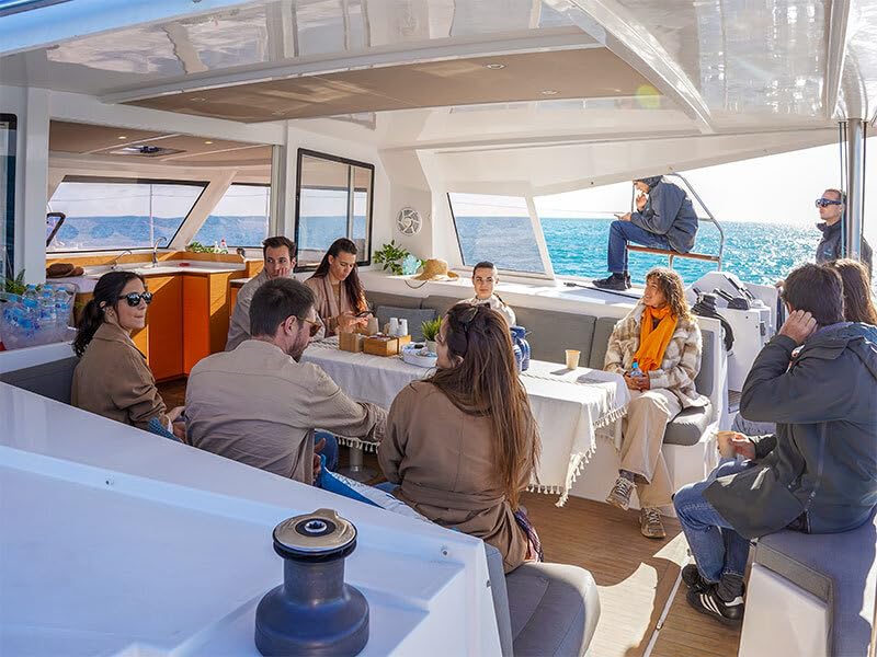 SmartBox - Luxury Catamaran Cruise Gift Box for Men & Women - Romantic Barcelona Boat Tour with Snacks for Two - Unique Gift Idea for Anniversaries, Birthdays & Couples Getaways