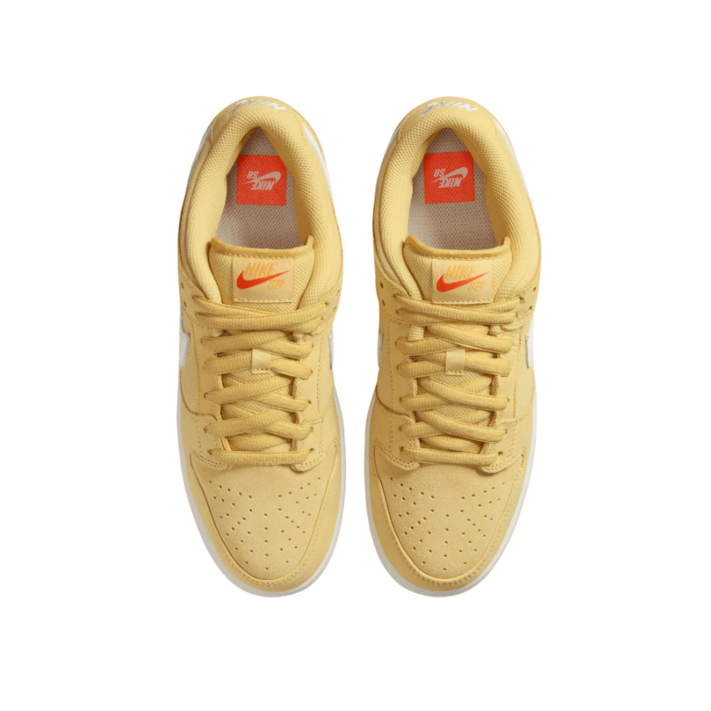 Nike SB Dunk Low Saturn Gold Solar Flare Gum Light Brown Skateboarding Shoes - Perfect for Streetwear Fashion & Skateboarding Enthusiasts