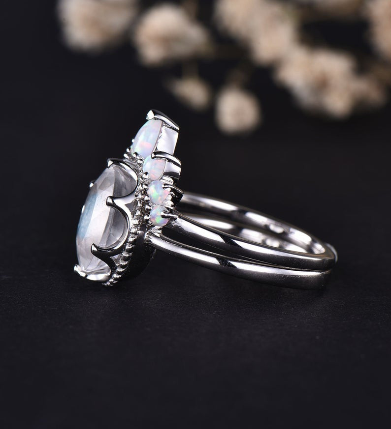 14K/18K Gold Faceted Moonstone Engagement Ring Set for Women - Vintage Wedding Band, Promise Ring, Anniversary Gift - Perfect for Proposals, Bridal Jewelry & Special Occasions