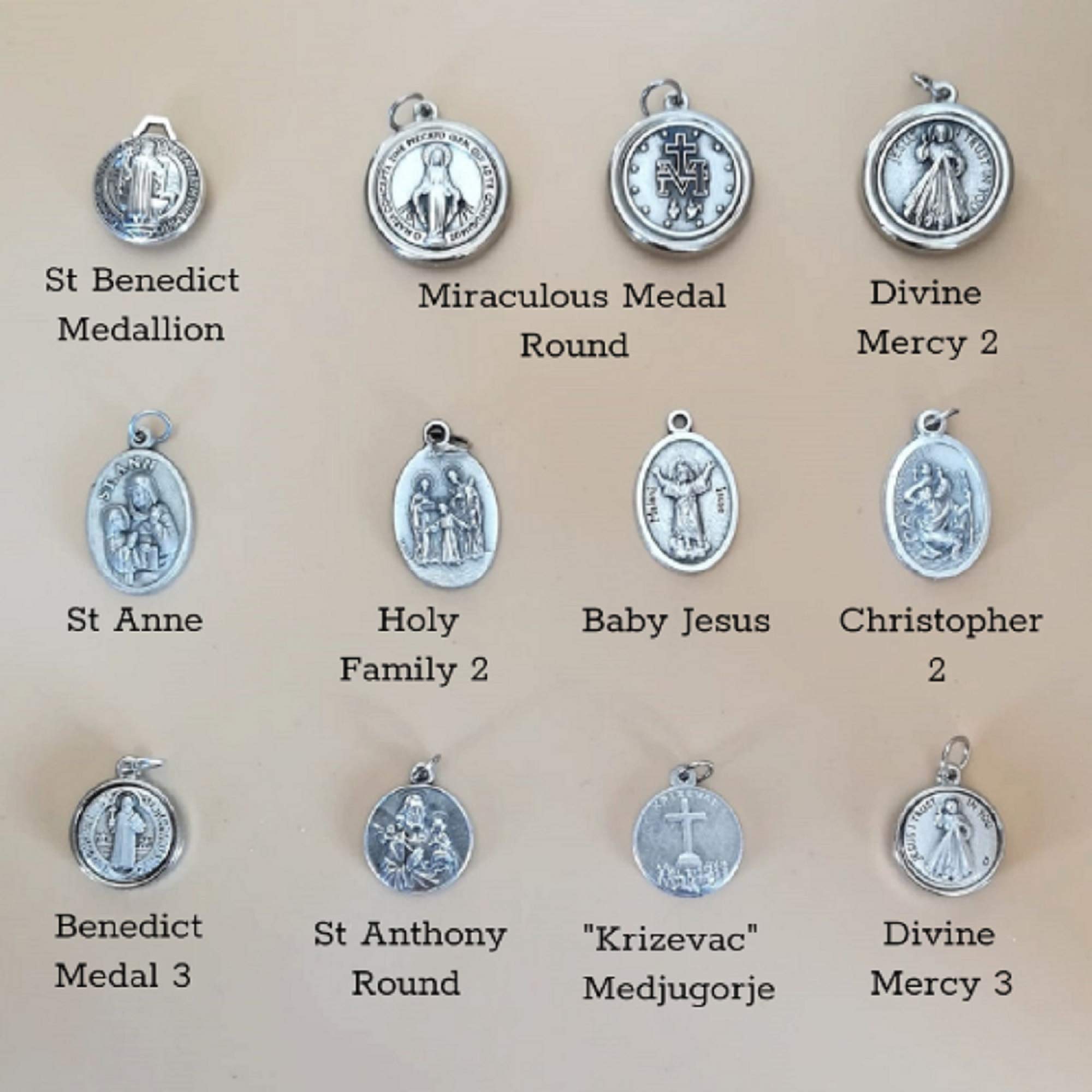 Personalized Wooden Beads Catholic Saint Medal Name Bracelet for Kids - Adjustable Rosary Bracelet Religious Gift for Baptism, First Communion & Faith Jewelry