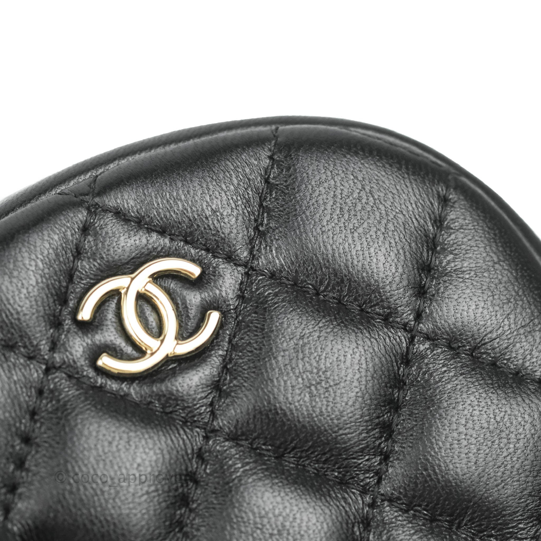 Chanel 19 Houndstooth Tweed Clutch Bag with Chain Strap & Coin Purse - Beige and Black Checkered Pattern for Women's Evening Out & Special Occasions