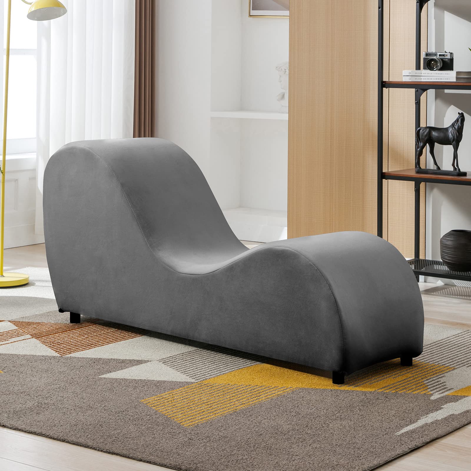 iJuicy Modern Velvet Yoga Chaise Lounge Chair - Curved Design for Yoga, Stretching & Relaxation - Dark Grey Indoor Chaise for Bedroom, Living Room & Lounge - Perfect for Home Workouts, Meditation & Reading Nook