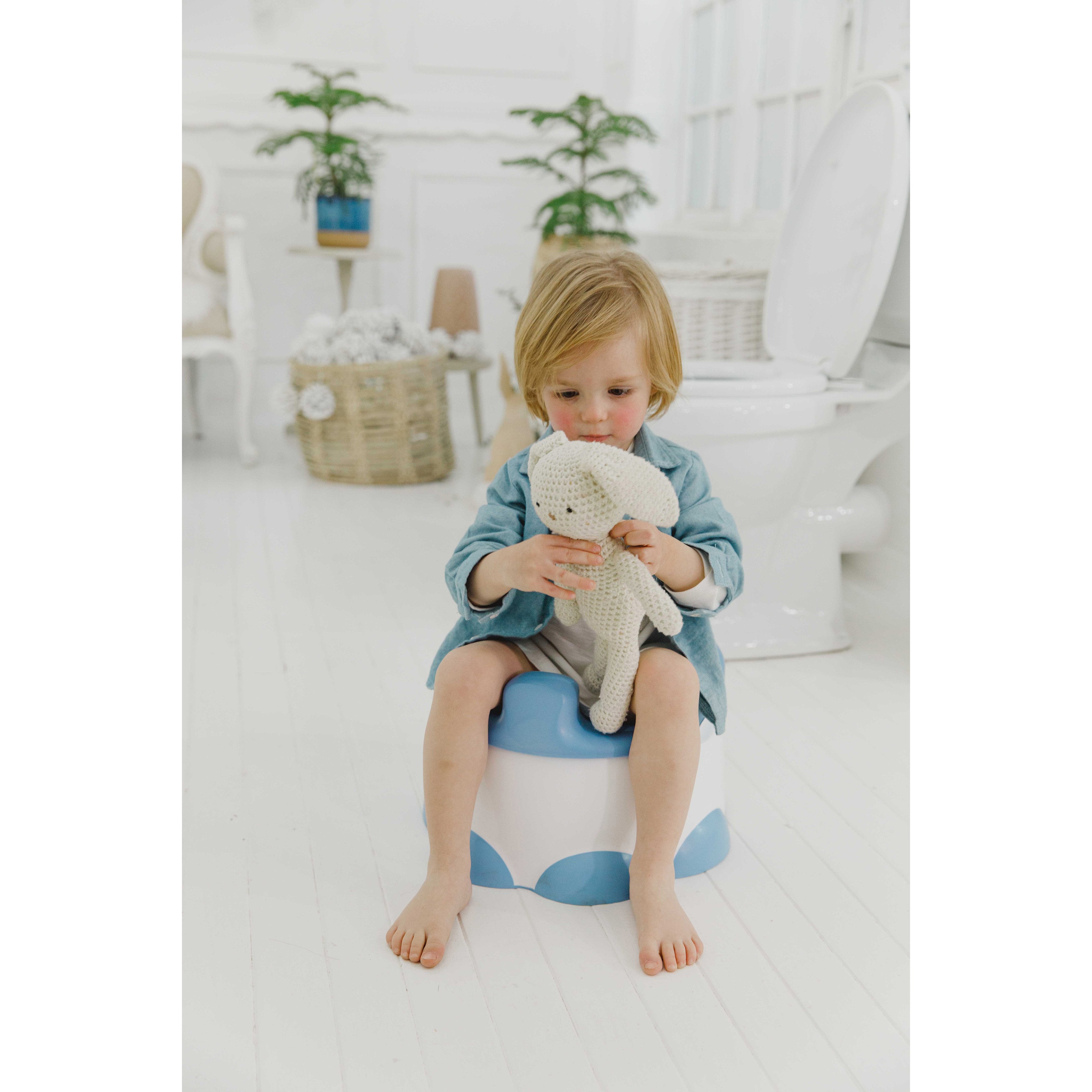 Bumbo Step 'n Potty Training Seat for Toddlers - Blue | Adjustable Potty Chair with Step Stool for Boys & Girls | Perfect for Bathroom, Travel & Home Use