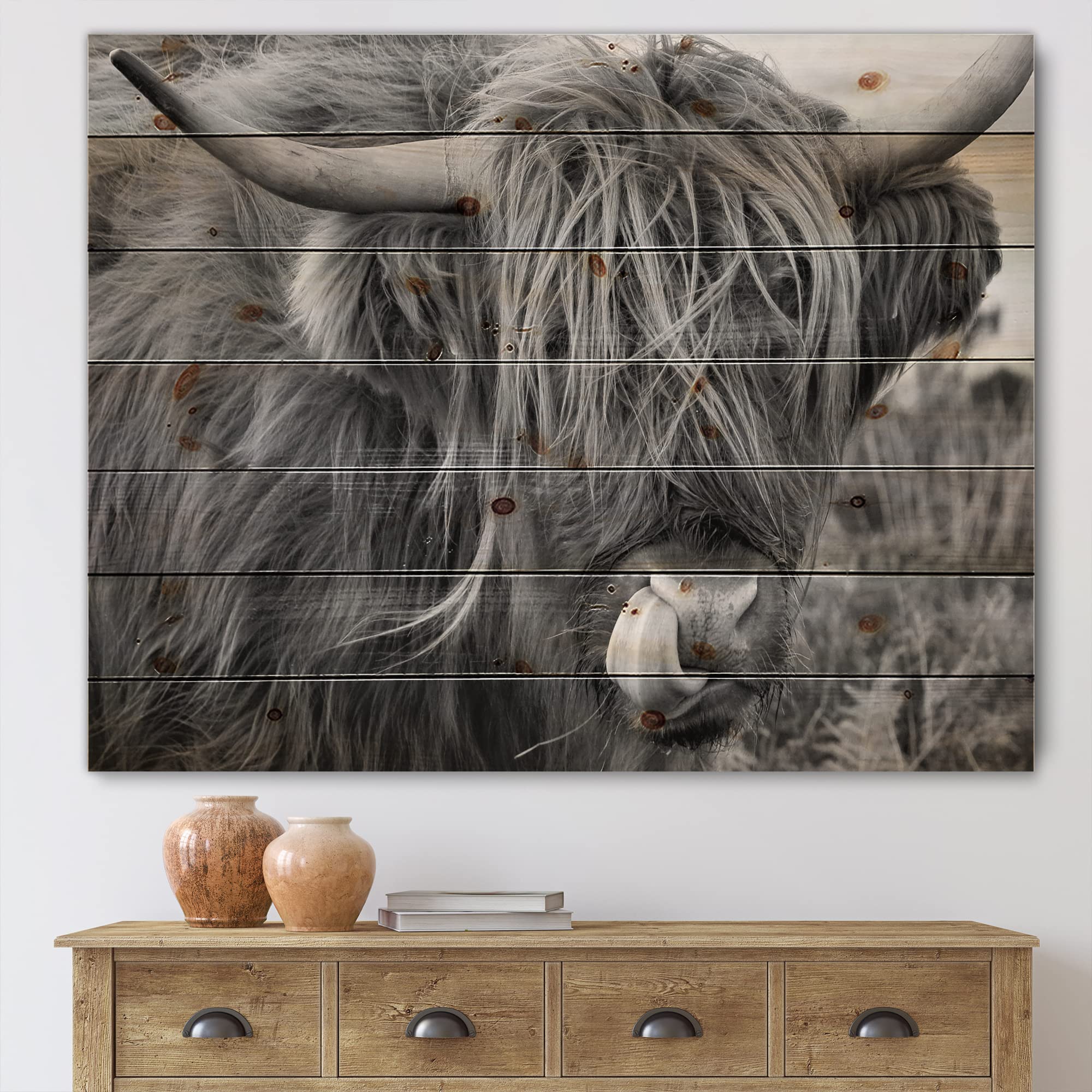 Scottish Cow on Moorland II Farmhouse Wood Wall Decor - Grey Wood Wall Art with Large Animals - Printed on Natural Pine Wood - Perfect for Living Room, Bedroom, or Country Style Home Decor
