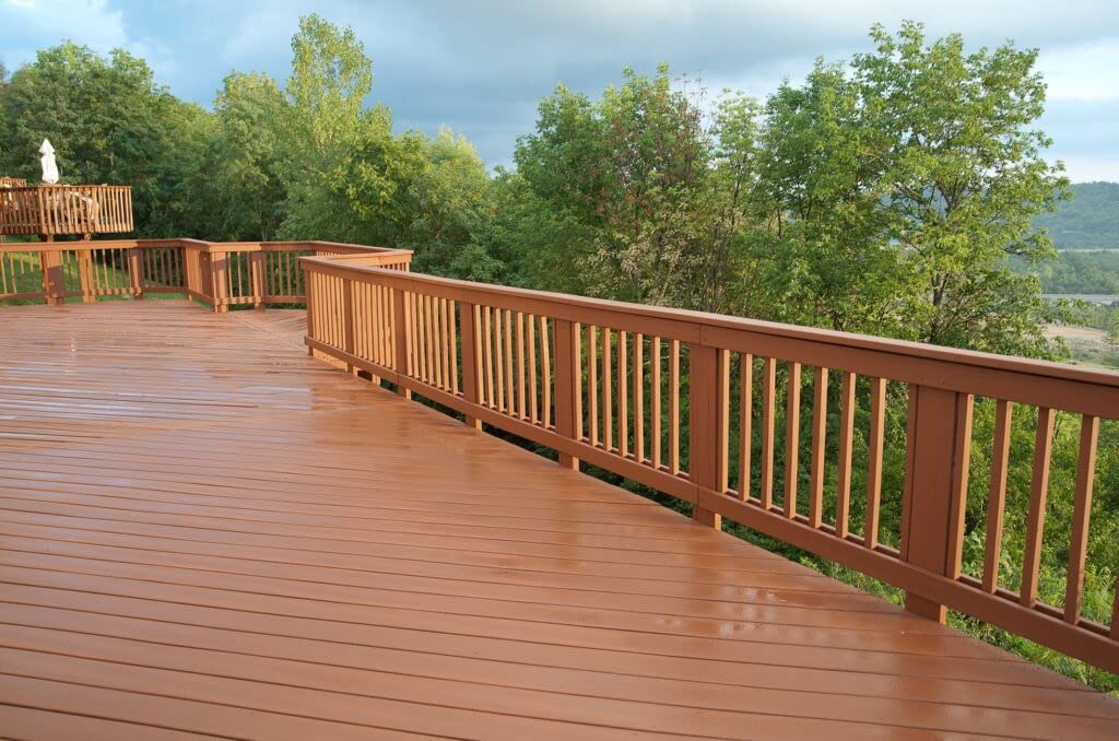 ZINSSER 288345 Clear Transparent Sealer - Waterproof Wood & Concrete Sealer for Indoor/Outdoor Use - Ideal for Decks, Furniture & DIY Projects