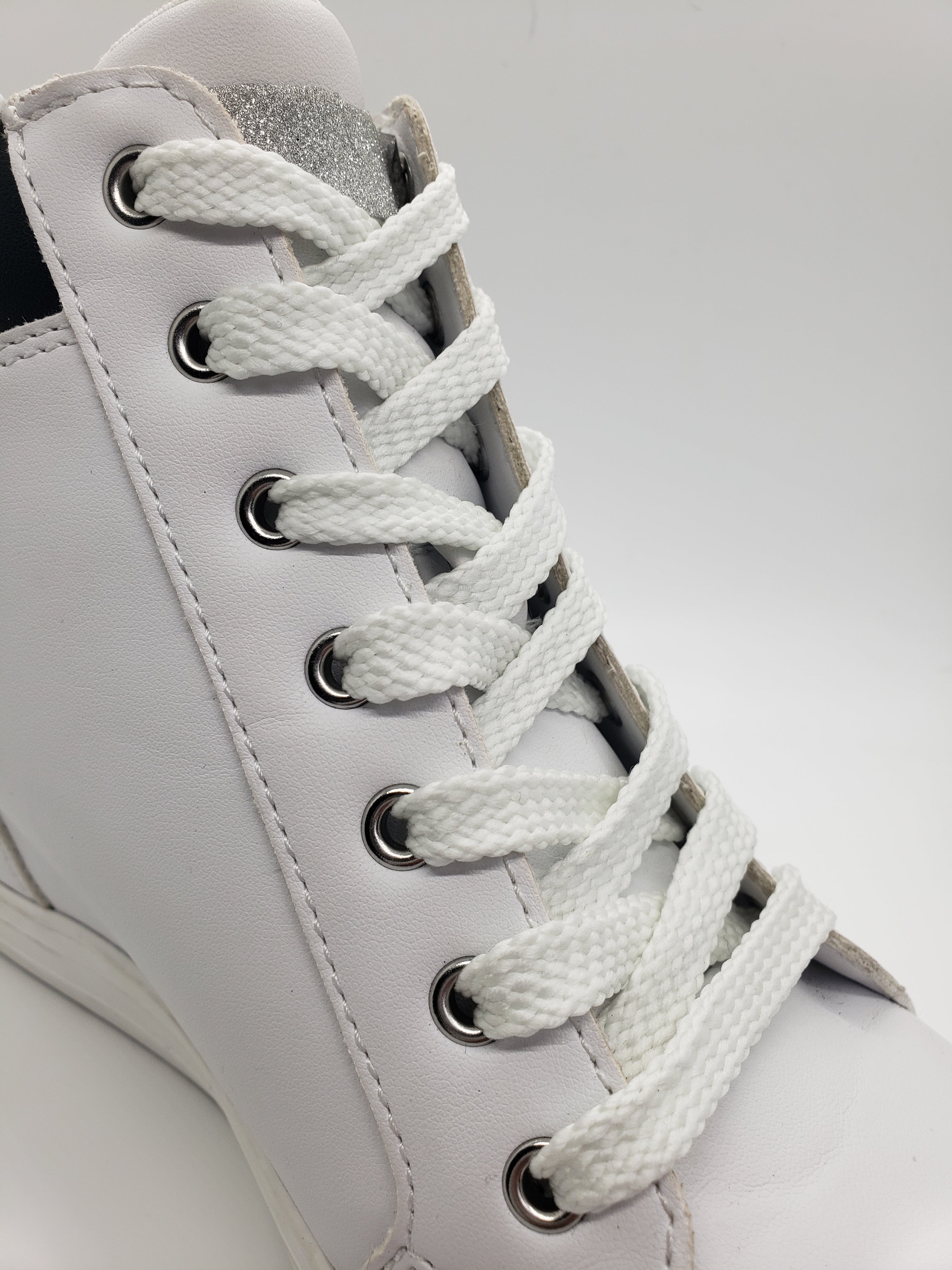 Glow in the Dark Shoelaces - Reflective White Flat Laces for Running, Walking & Night Safety