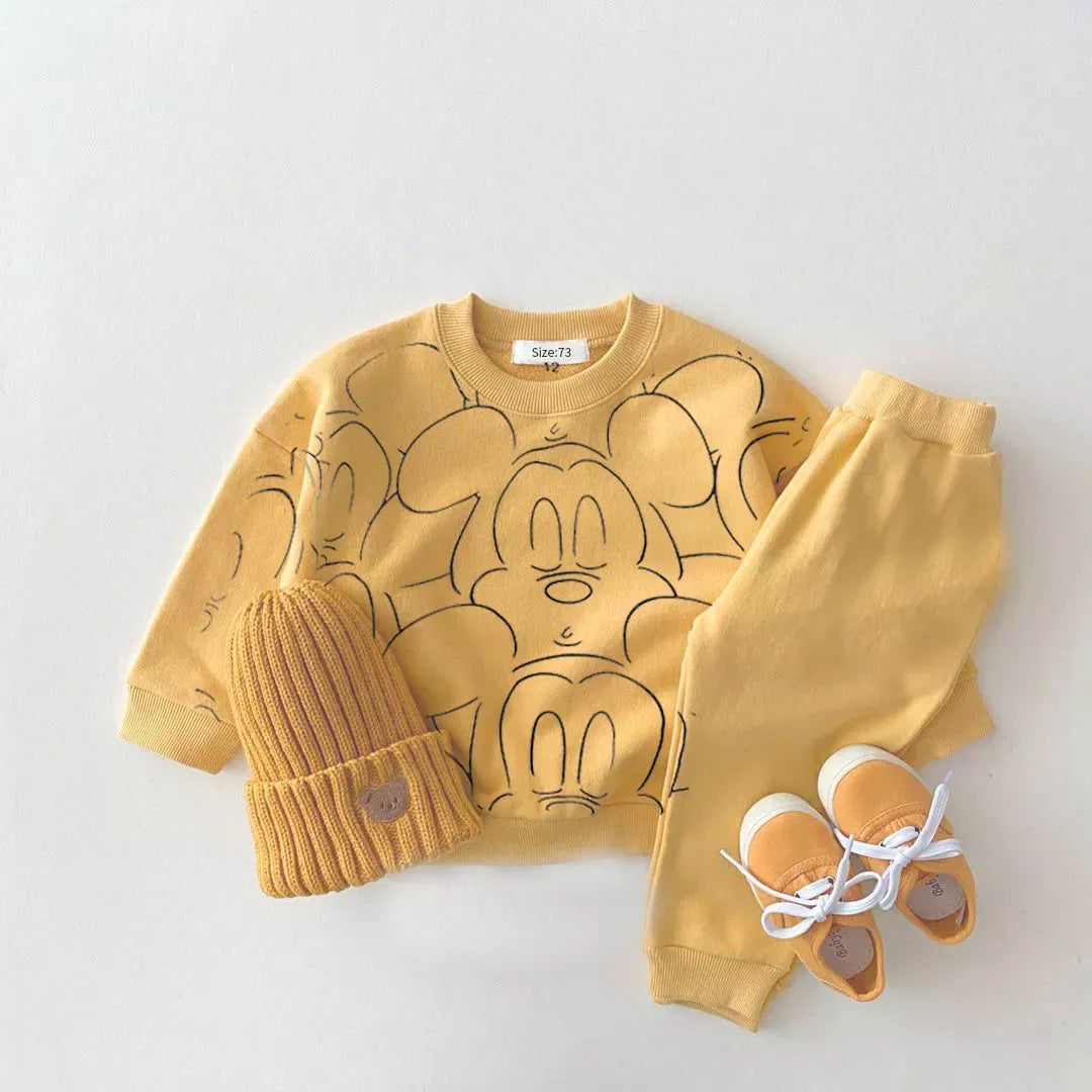 Stylish Cartoon Print Baby Tracksuit Set - Summer Short Sleeve T-Shirt & Shorts Outfit for Boys & Girls | Playtime, Daycare & Casual Wear