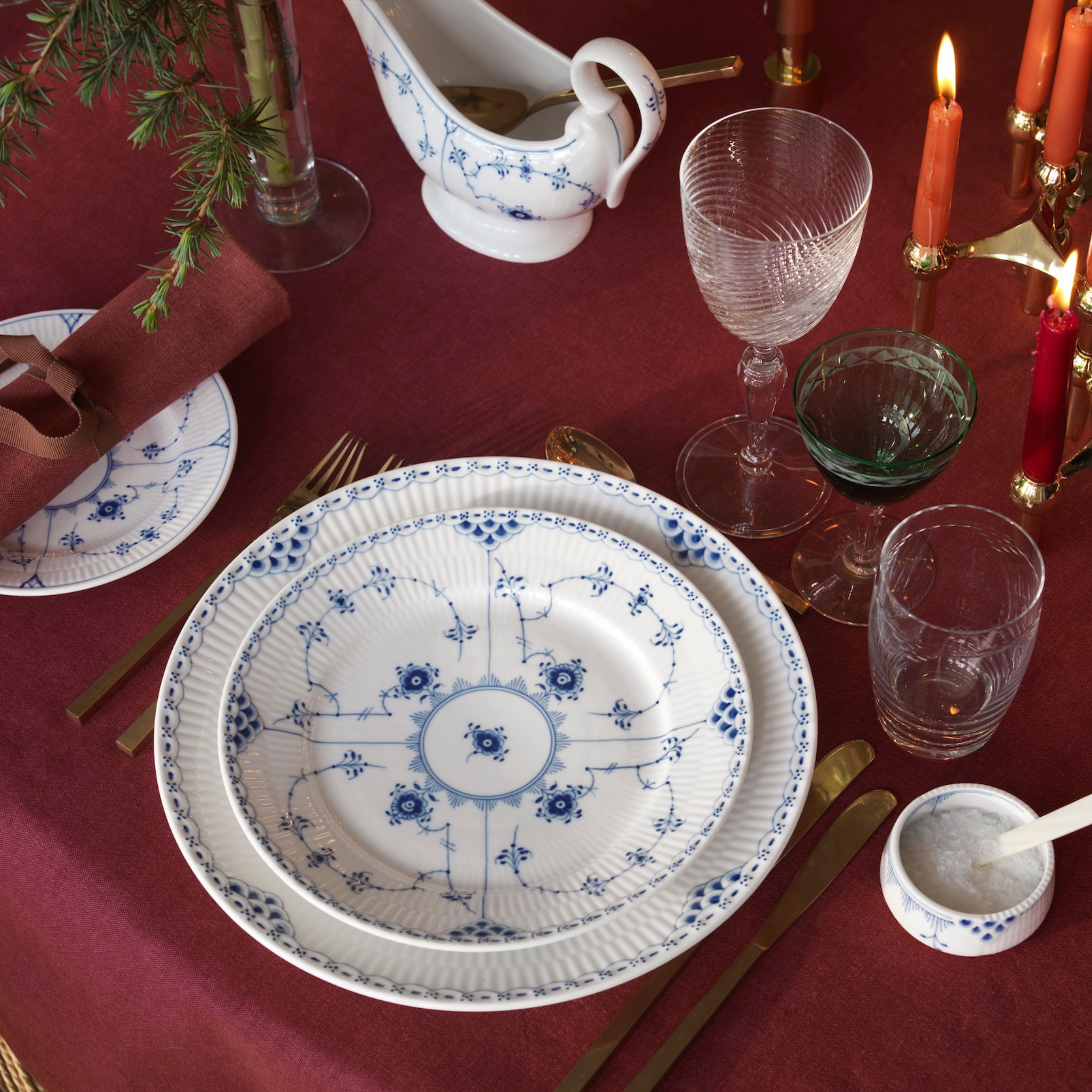Blue Fluted Plain Plate - Elegant Ceramic Dinner Plate for Home Dining, Restaurants & Special Occasions | Durable & Stylish Tableware for Everyday Use & Entertaining