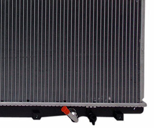 High-Performance Aluminum Car Radiator - Efficient Engine Cooling for Sedans, SUVs & Trucks - Ideal for Daily Commute & Long Road Trips
