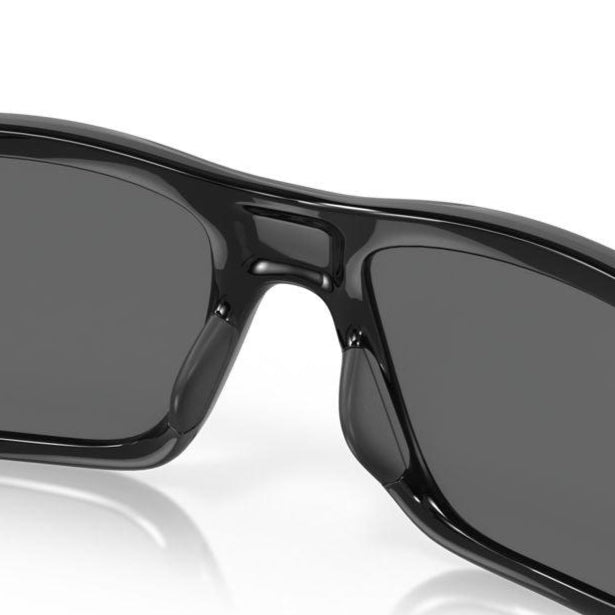 Oakley Mainlink Polarized Sunglasses 0OO9264 926448 - UV Protection, Lightweight & Durable for Running, Cycling & Outdoor Sports