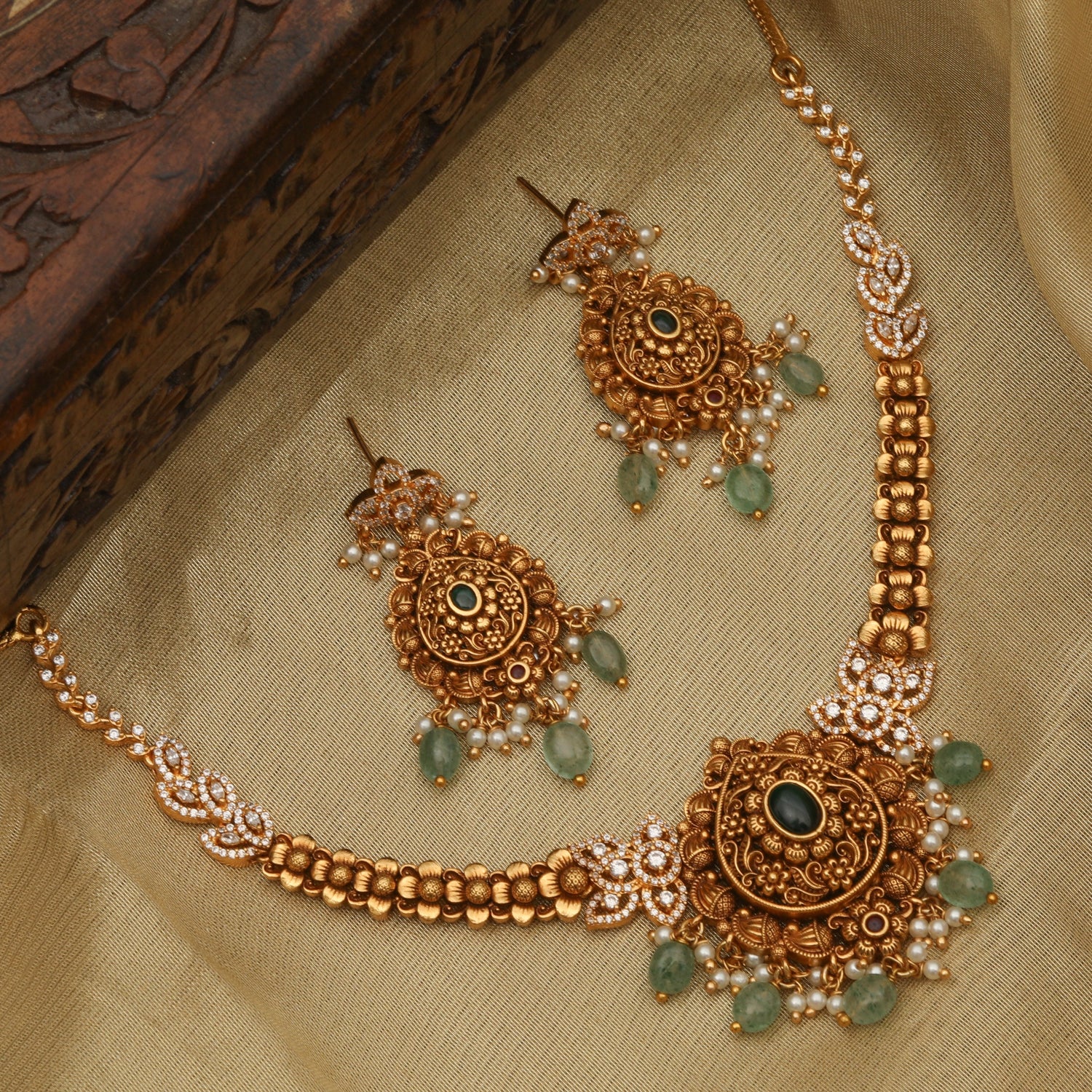 Ratnavi Antique Necklace Set - Vintage Jewelry for Women, Elegant Boho Necklace with Matching Earrings - Perfect for Weddings, Parties & Special Occasions