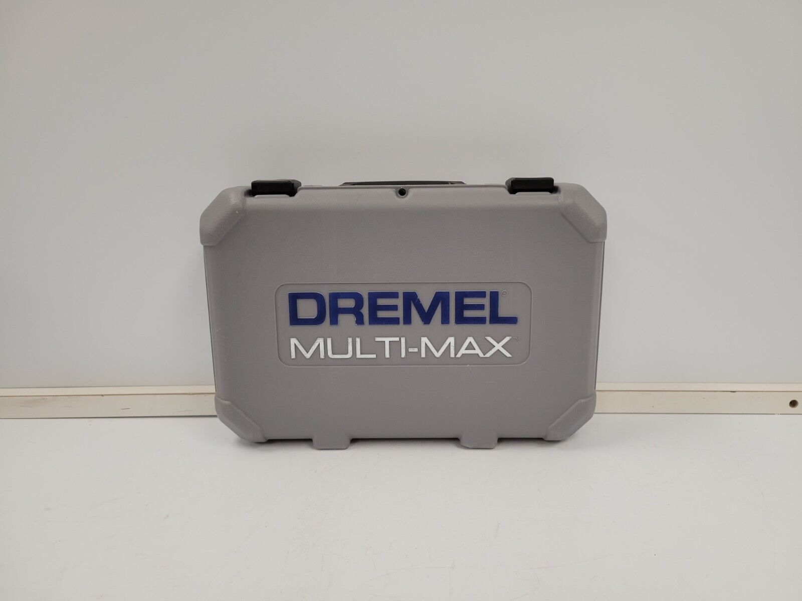 Dremel 6300 Oscillating Multi-Tool Kit with 30 Accessories - Perfect for DIY Home Improvement, Woodworking & Renovation Projects