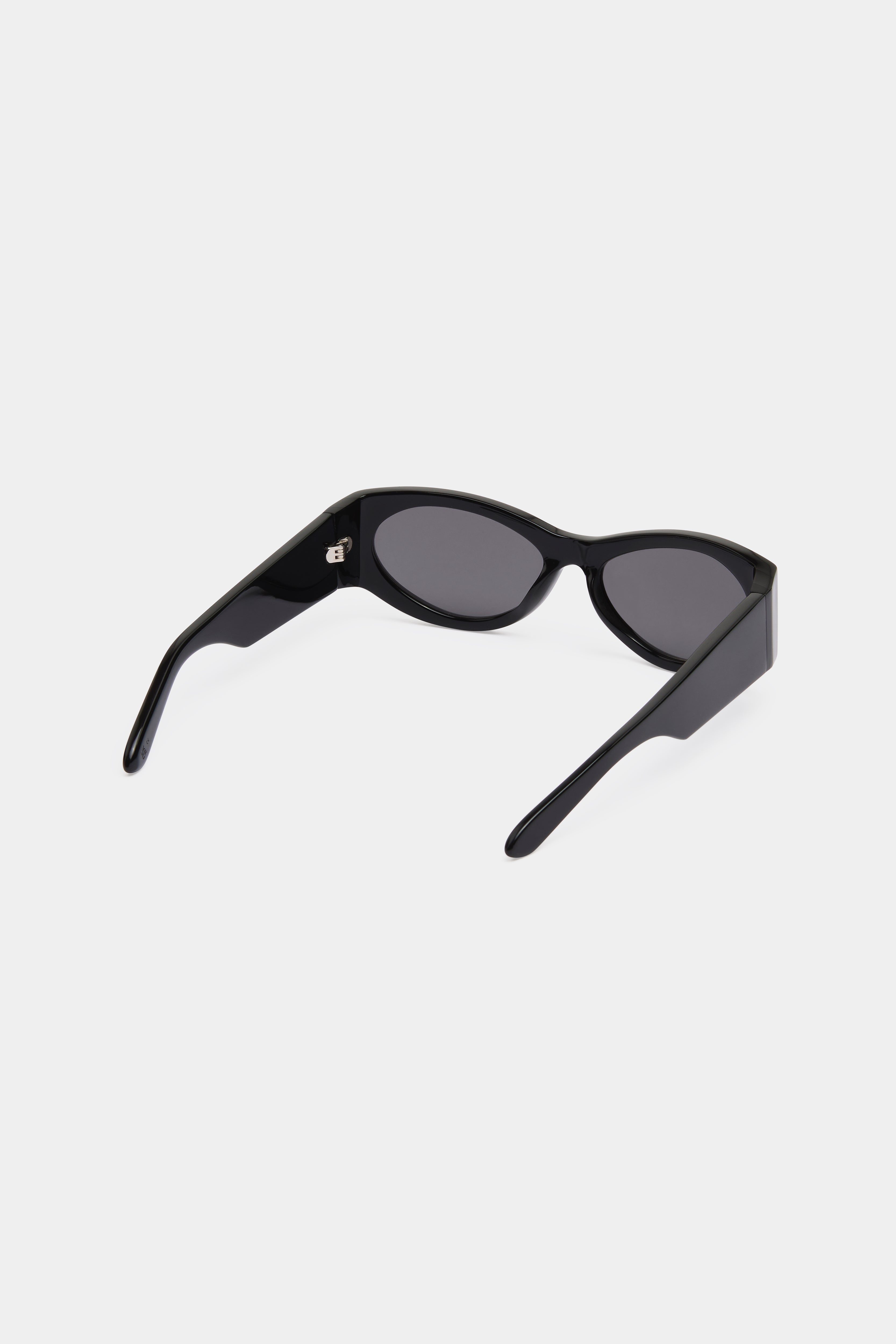 Classic Black Sunglasses for Men & Women - UV Protection, Polarized Lenses - Perfect for Driving, Beach & Outdoor Activities