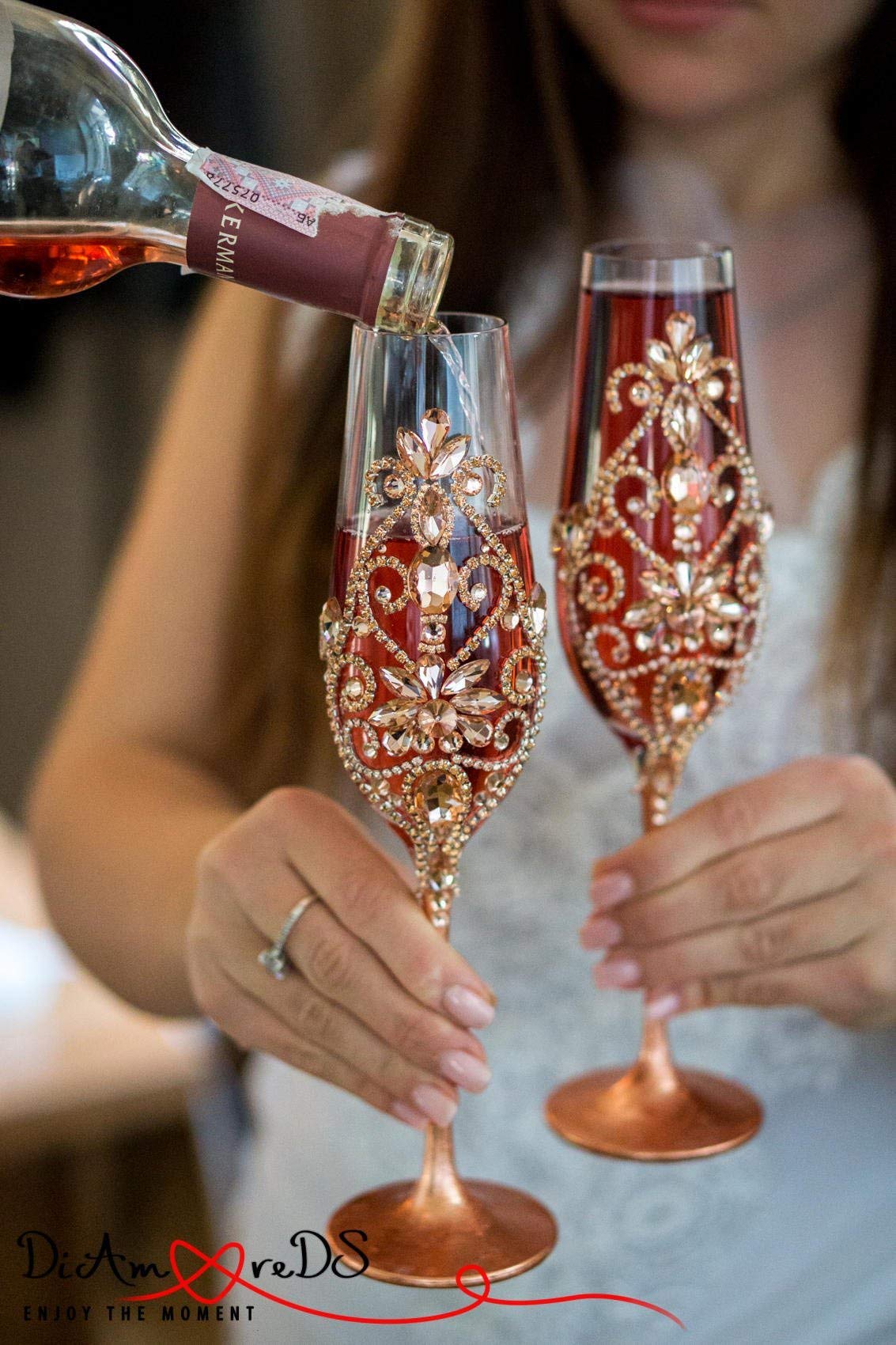 Elegant Rose Gold Champagne Flutes for Wedding Toasting - Personalized Wedding Glassware Set - Perfect for Wedding Decor, Anniversary Celebrations & Romantic Dinners