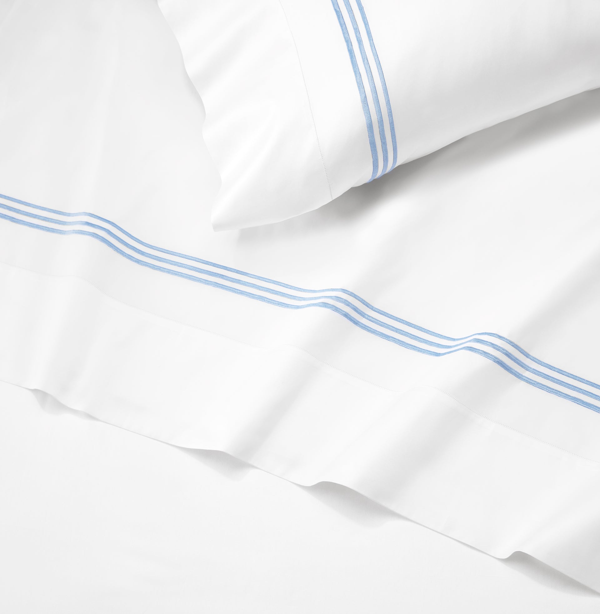 Premium Tre Righe Splendore Pillowcases - Luxury 100% Cotton Bedding Set for Hotel & Home Decor (2 Pack) - Soft & Breathable for Ultimate Comfort - Perfect for Master Bedroom, Guest Room & Airbnb Stays