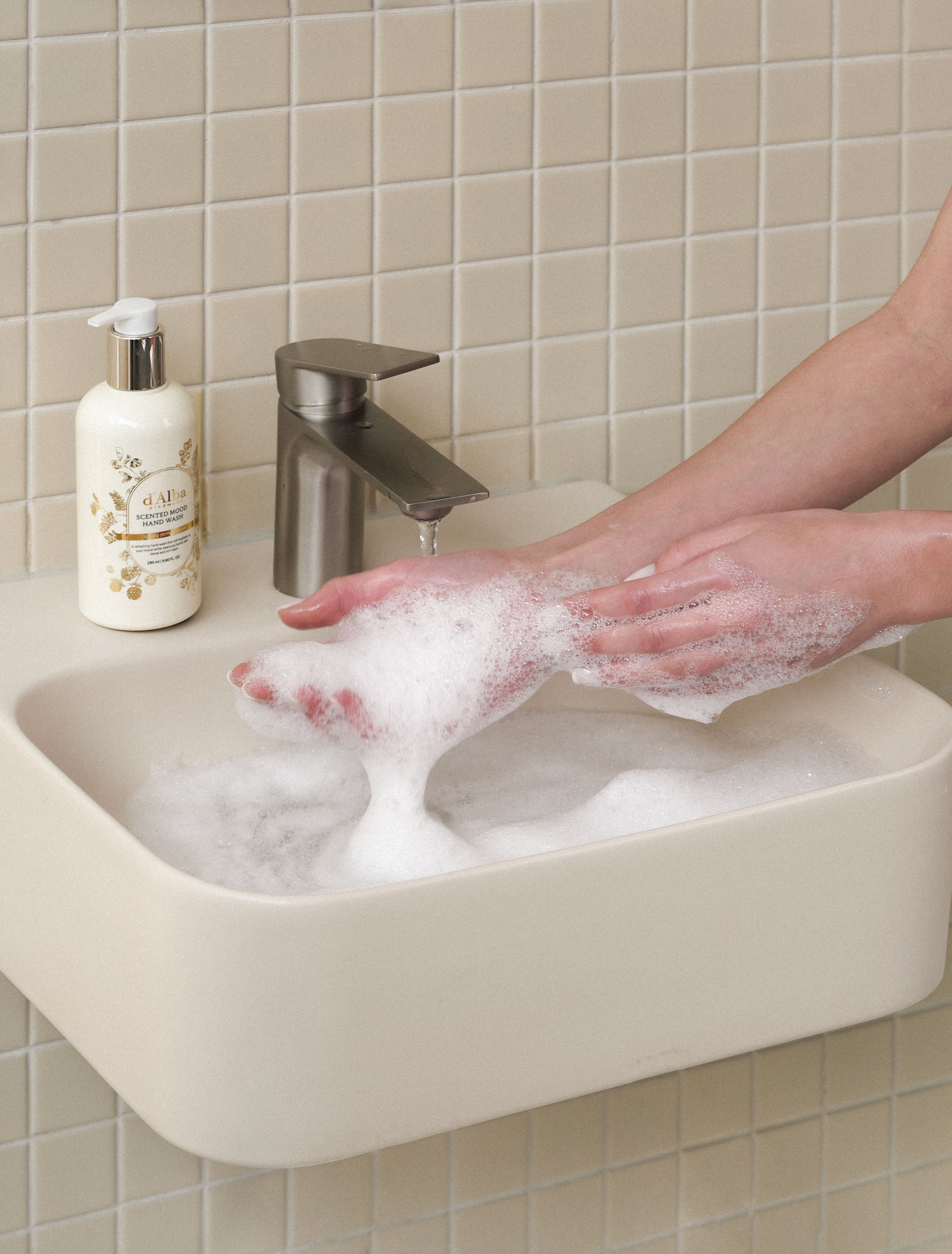 d'Alba Scented Mood Hand Wash 290ml - Aromatic Liquid Soap for Relaxation & Freshness - Perfect for Bathroom, Kitchen & Office Use