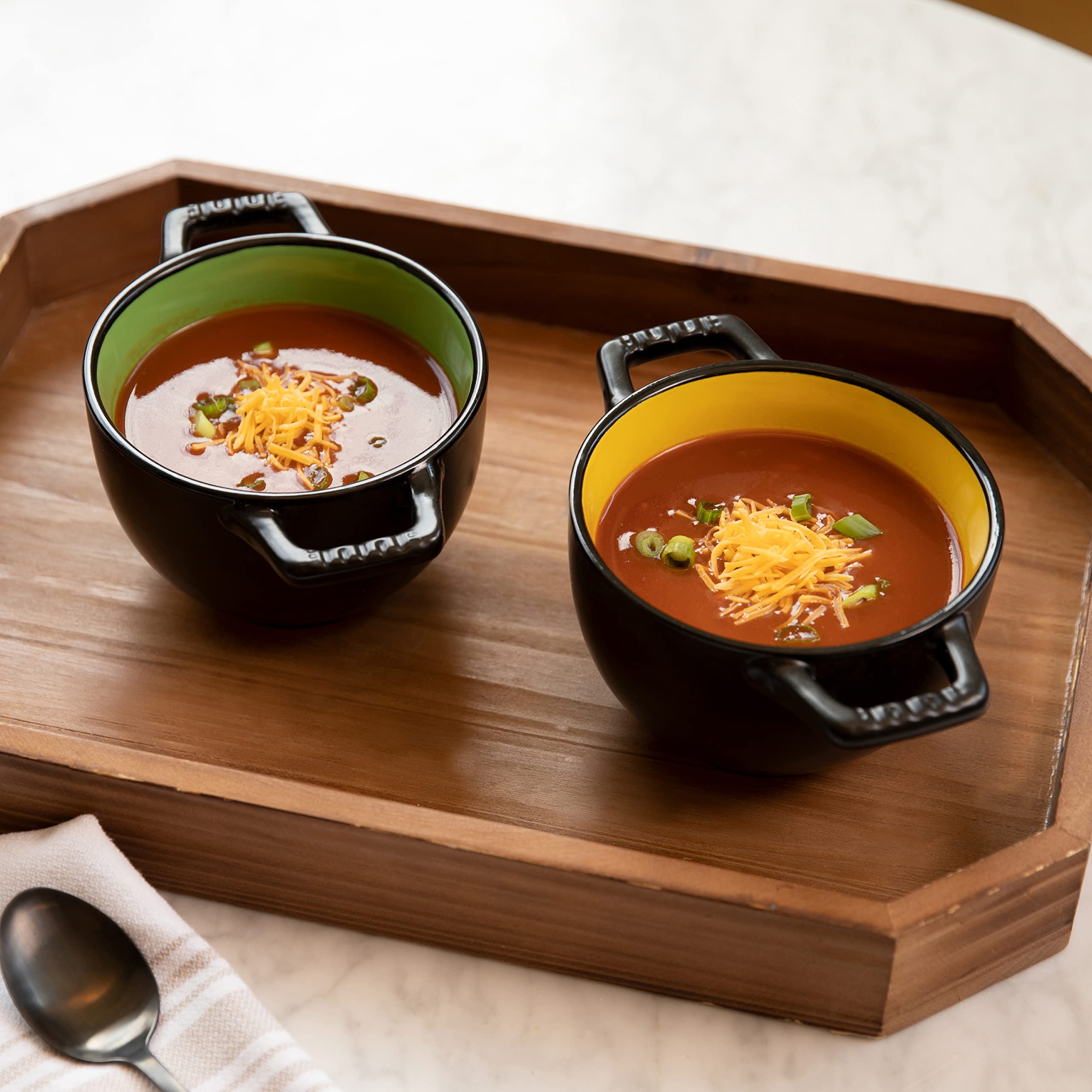 Bruntmor 24 oz French Onion Soup Bowls with Handles - Set of 4 Ceramic Oven Safe Crocks for Soup, Pasta, Cereal, Dessert - Microwave, Dishwasher & Broiler Safe - Perfect for Dining, Entertaining & Gifts (Black/Multicolor)