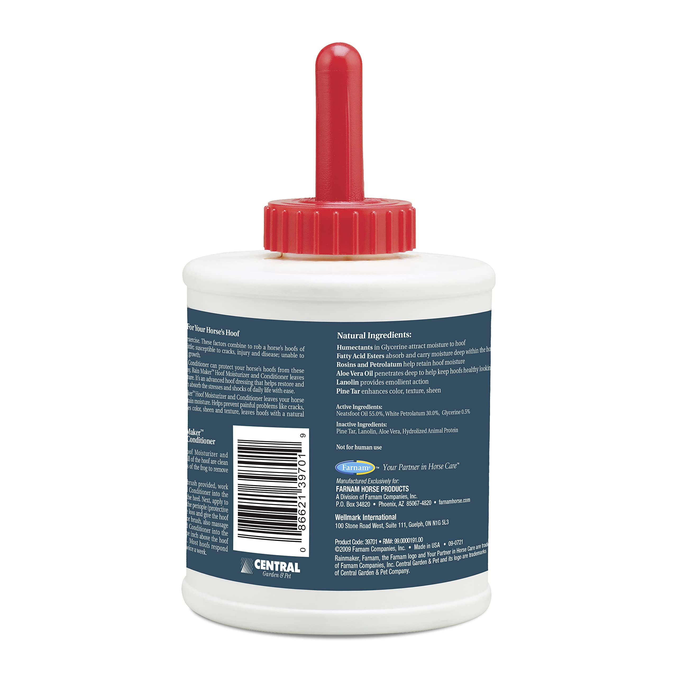 Farnam Rain Maker Triple Action Hoof Oil for Horses - Moisturizing Hoof Conditioner with Aloe Vera | Attracts, Absorbs & Retains Moisture | 32 oz | Ideal for Dry, Cracked Hooves & Winter Care