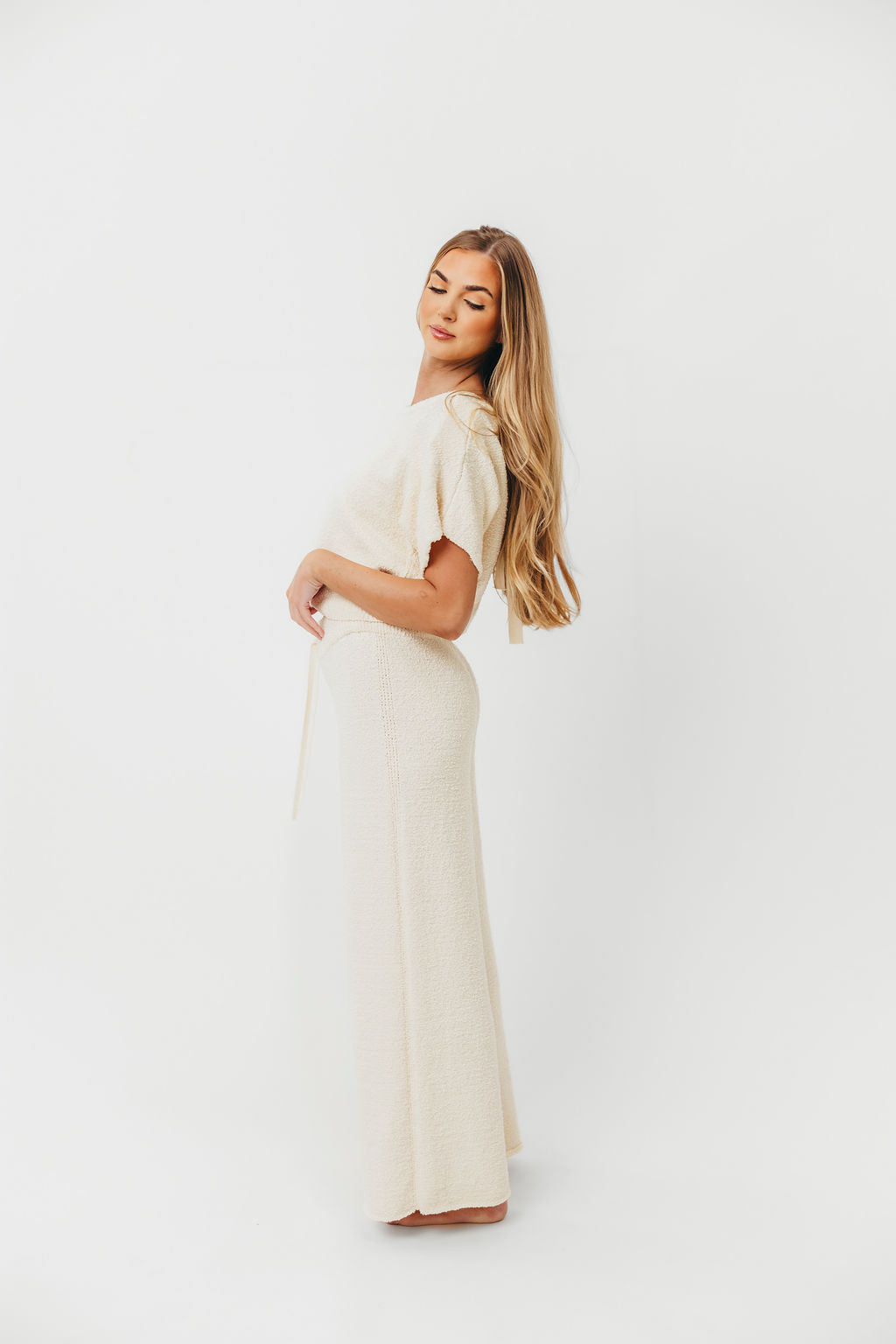 Braunwyn Women's Tie Back Knitted Top and Pants Set - Soft Cream Loungewear for Home Relaxation & Casual Outings