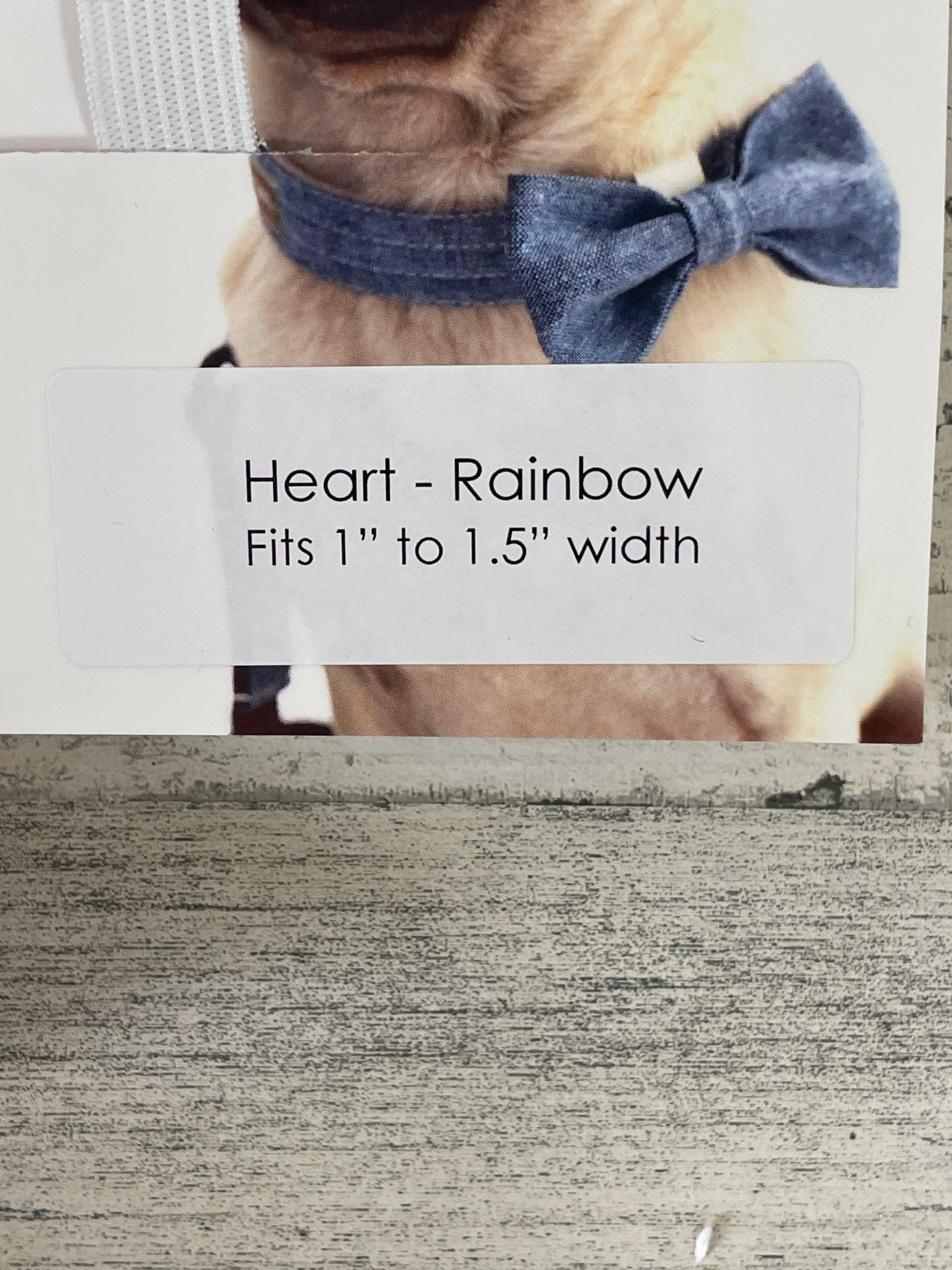 Mimi Green Single Heart Dog Collar - Adjustable Pet Collar with Heart Charm - Perfect for Small & Medium Dogs - Valentine's Day, Daily Walks & Photo Shoots