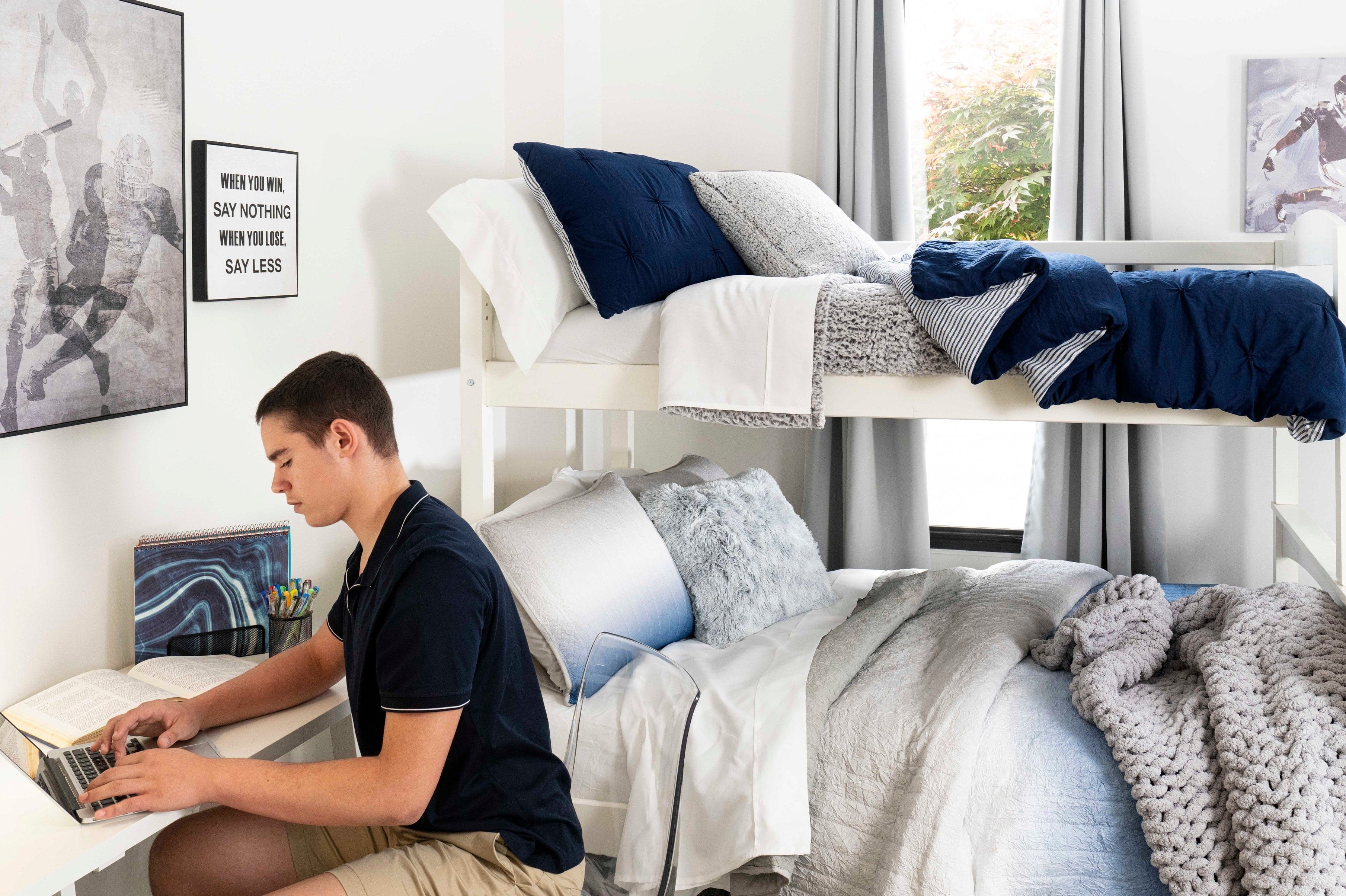 Crinkle Ombre Oversized Quilt 3 Piece Set - Soft Textured Bedding for King/Queen Size Beds - Perfect for Cozy Bedrooms, Guest Rooms & Dorm Decor
