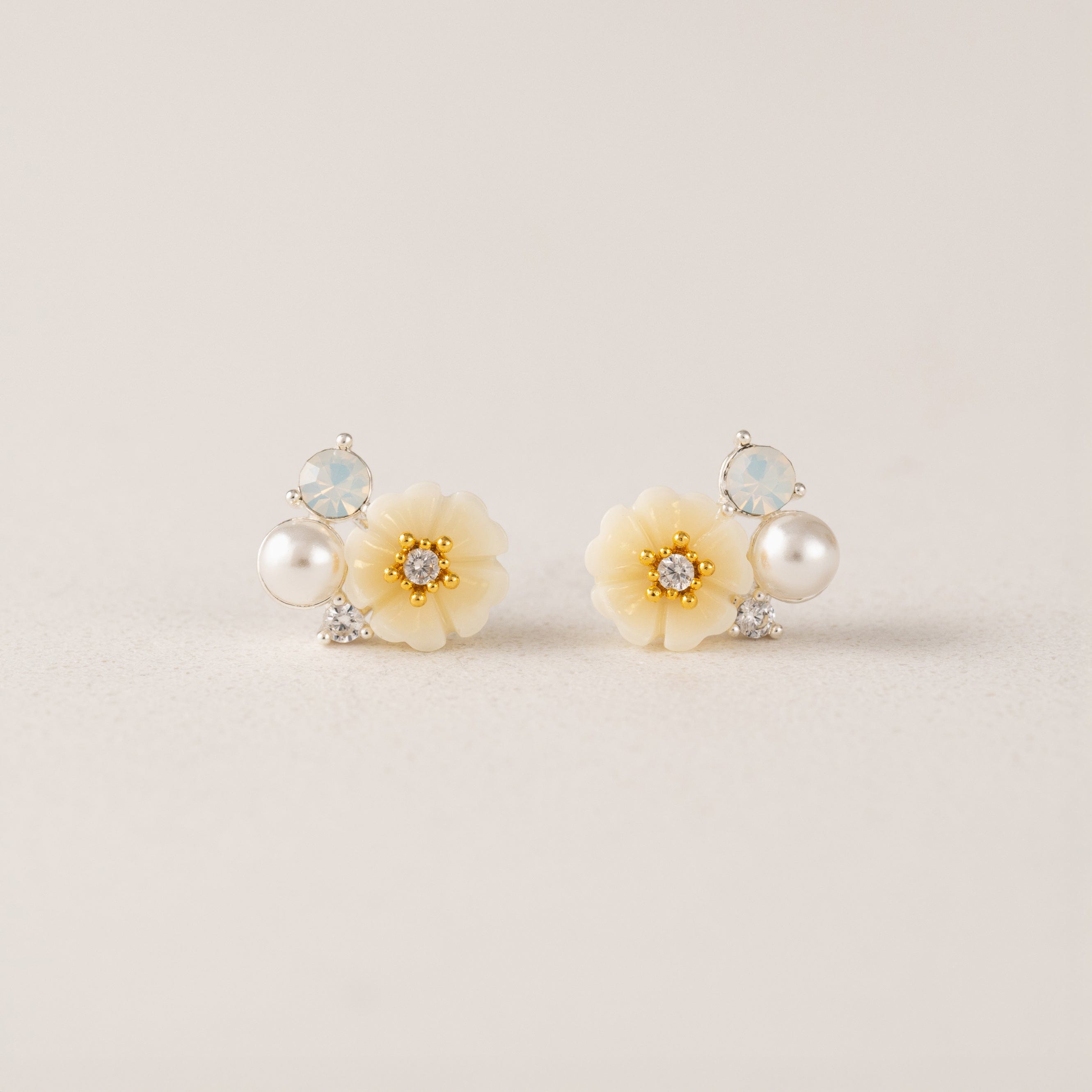Sweetpea Stud Earrings - Dainty Floral Earrings for Women, Hypoallergenic Stainless Steel, Minimalist Jewelry Gift for Her - Perfect for Everyday Wear, Date Nights & Special Occasions