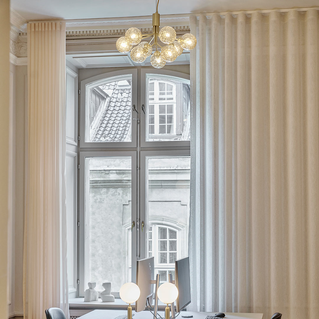 Apiales 9-Light Modern Crystal Chandelier - Elegant Ceiling Lighting Fixture for Dining Room, Living Room & Bedroom Decor