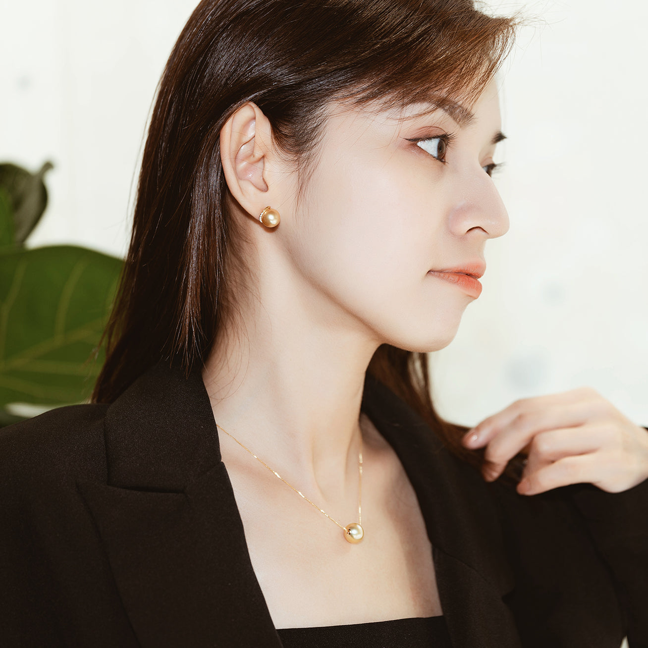 18K Solid Gold South Sea Pearl Earrings - Luxury Pearl Jewelry for Women - Elegant Gift for Wedding, Anniversary & Special Occasions