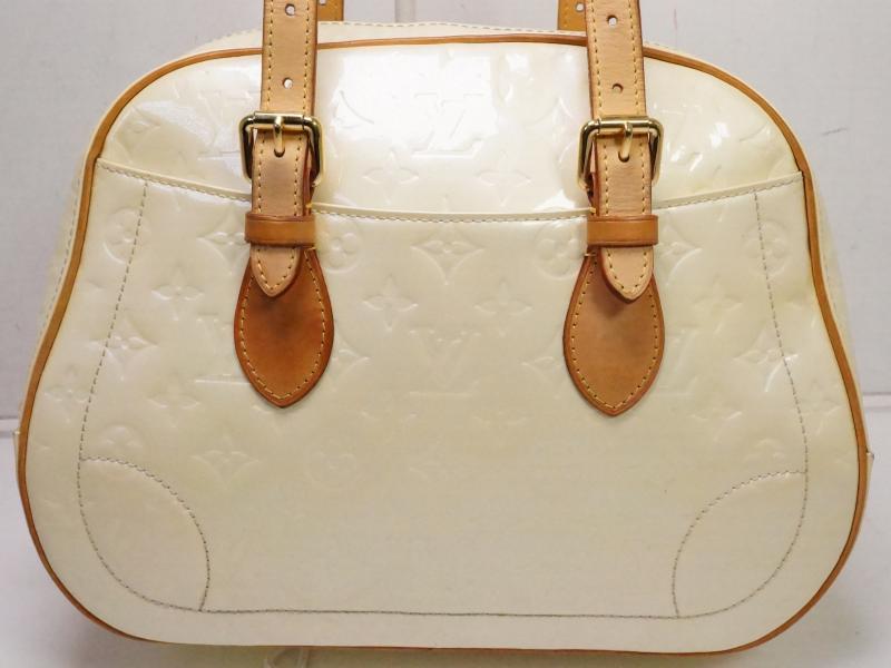 Authentic Pre-Owned Louis Vuitton Vernis Perle Pearl White Summit Drive Hand Tote Bag M93514 200255 - Luxury Designer Shoulder Bag for Women, Perfect for Work, Travel & Special Occasions