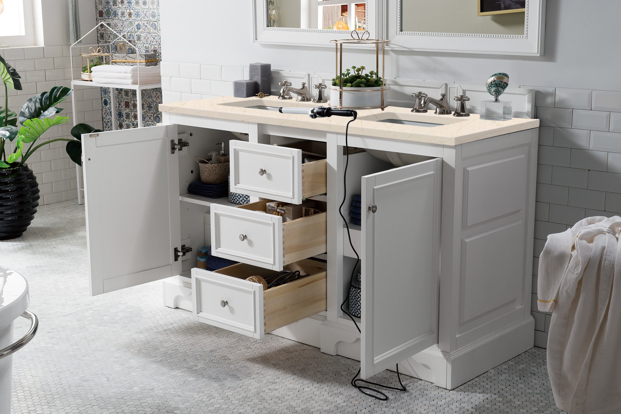 De Soto 60 Inch Double Vanity with 3CM Eternal Marfil Quartz Top in Bright White - Perfect for Modern Bathroom Renovations and Master Suites