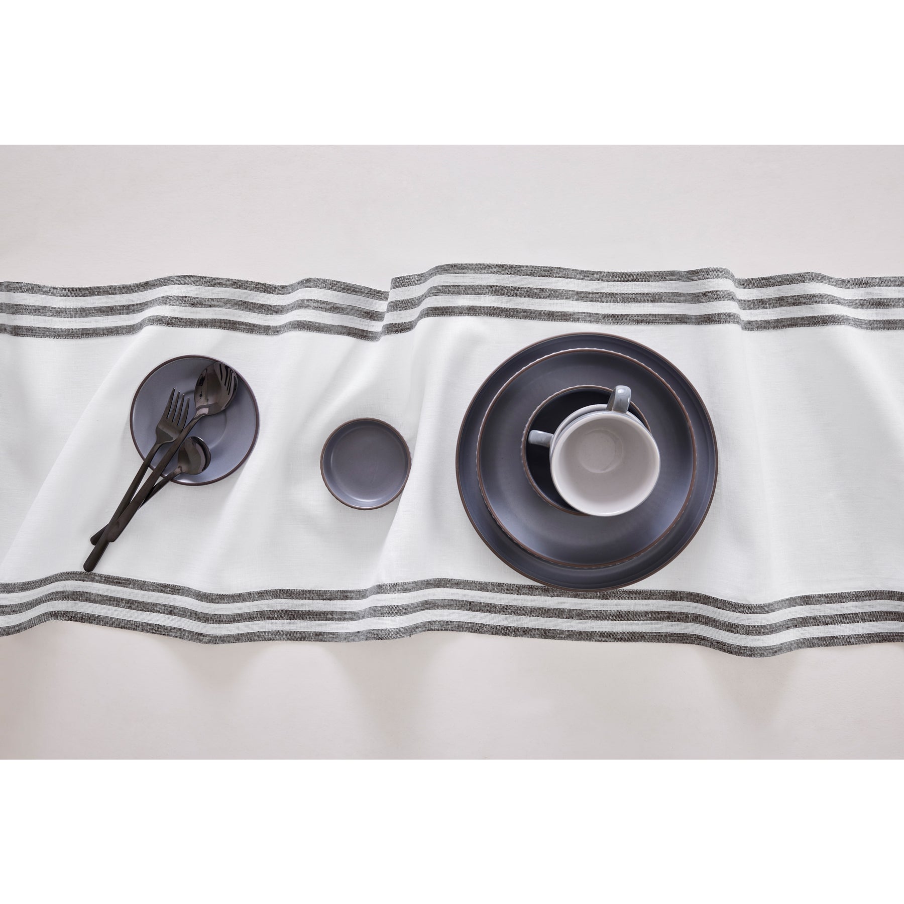 Elegant Mila Table Runner - Premium Linen Dining Decor for Weddings, Holidays & Everyday Use