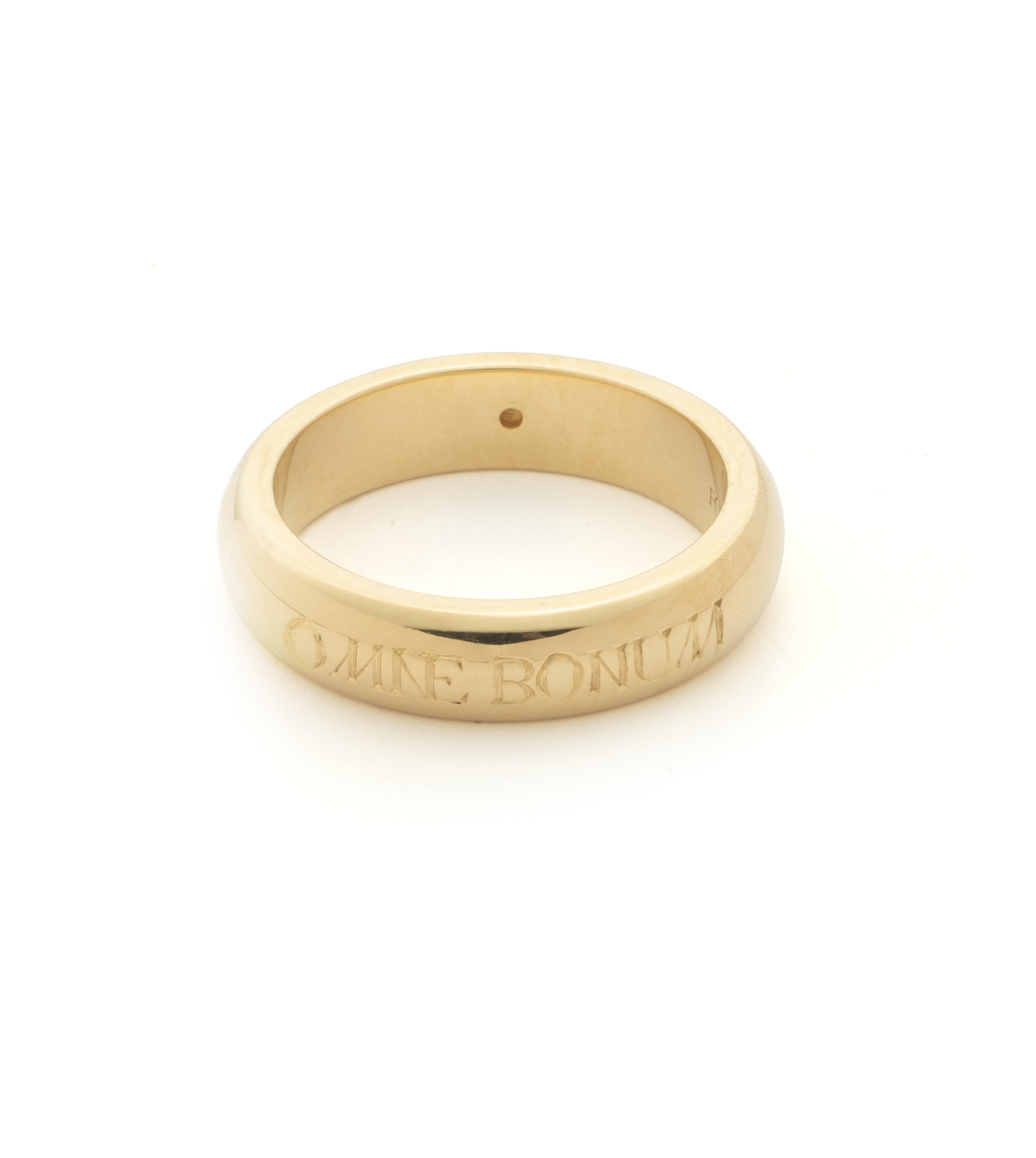 Omne Bonum Engravable Band - Personalized Stainless Steel Ring for Men & Women - Perfect for Weddings, Anniversaries & Gifts