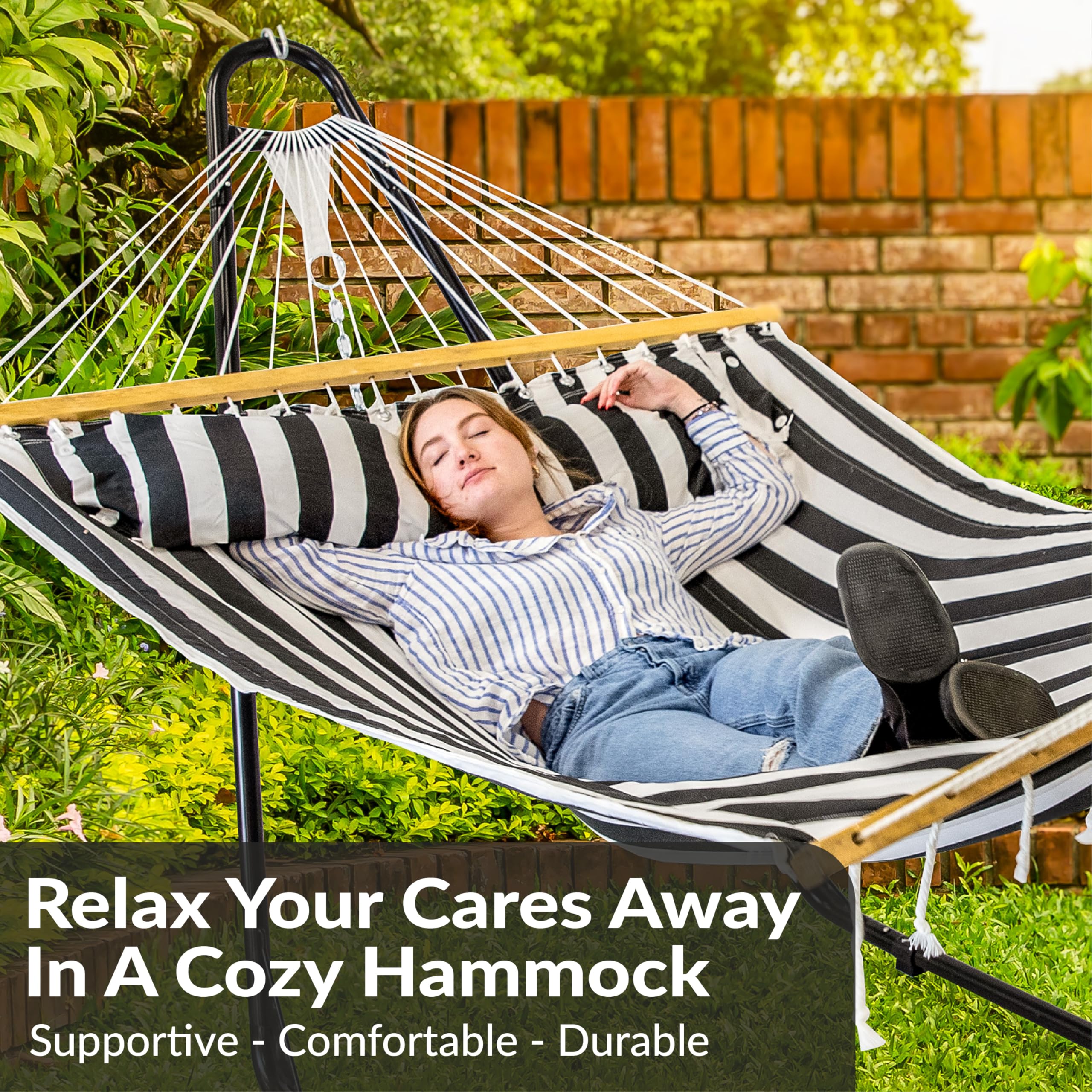 **Sunnydaze Heavy-Duty 450LB Capacity Quilted Outdoor Hammock with Spreader Bars - Double Hammock for Backyard, Camping & Patio - Black & White - Perfect for Relaxing, Lounging & Outdoor Adventures**