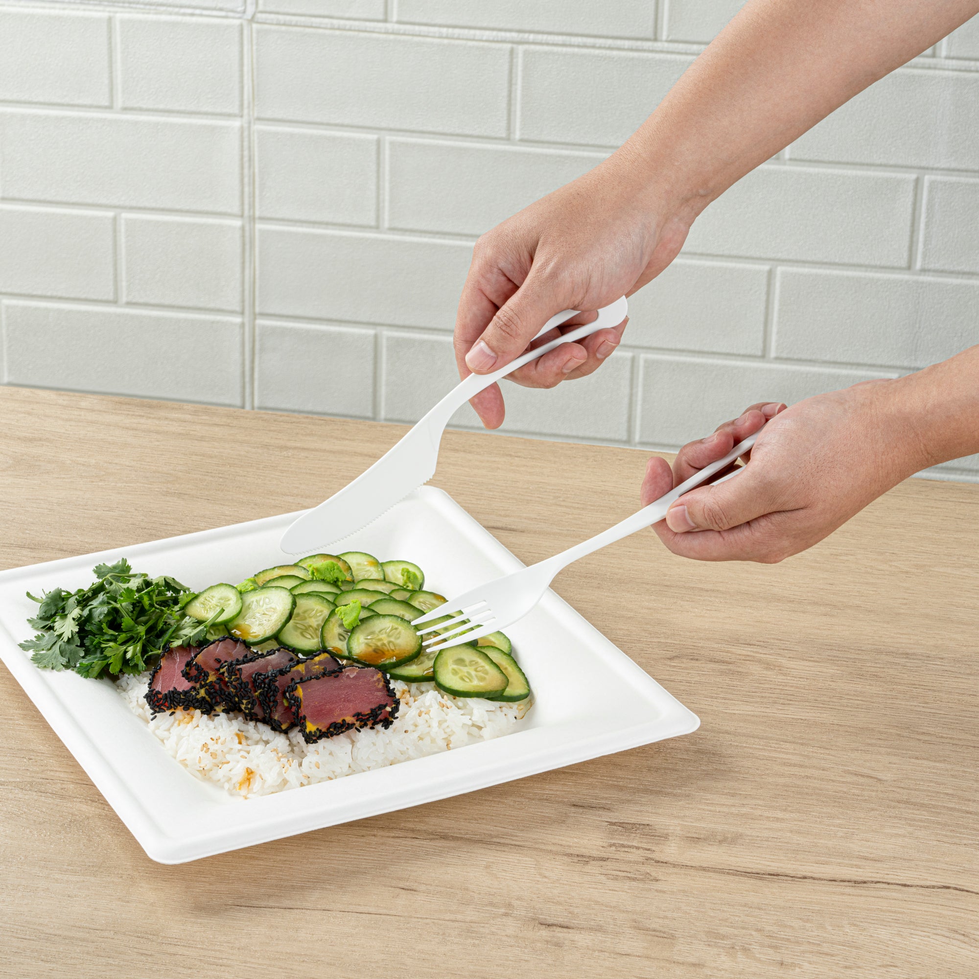 Eco-Friendly Compostable CPLA Plastic Cutlery Set - 100-Piece White Utensils with Heat-Resistant Wrapper (7.5