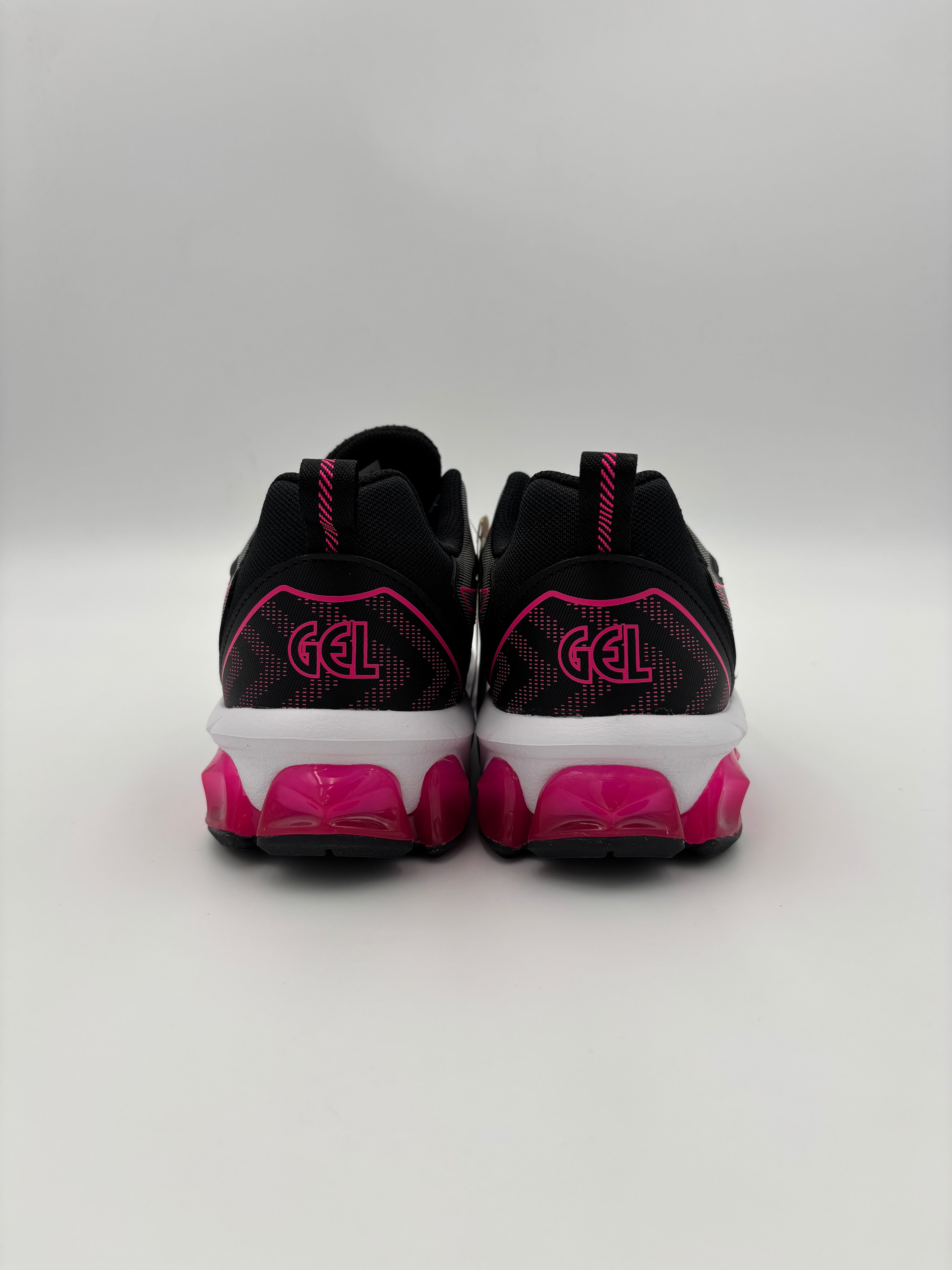 ASICS Kids GEL-QUANTUM 90 GS Running Shoes for Boys & Girls - Lightweight Black/Pink Sneakers for School, Sports & Daily Activities